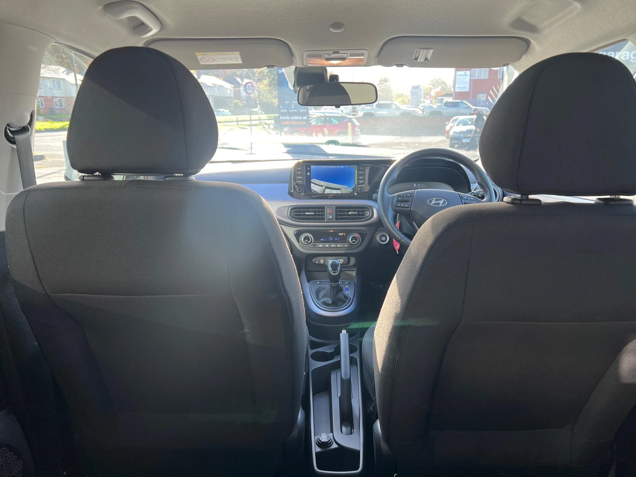 Vehicle image 18