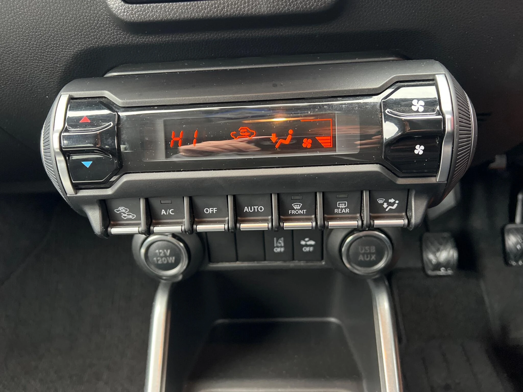 Vehicle image 34