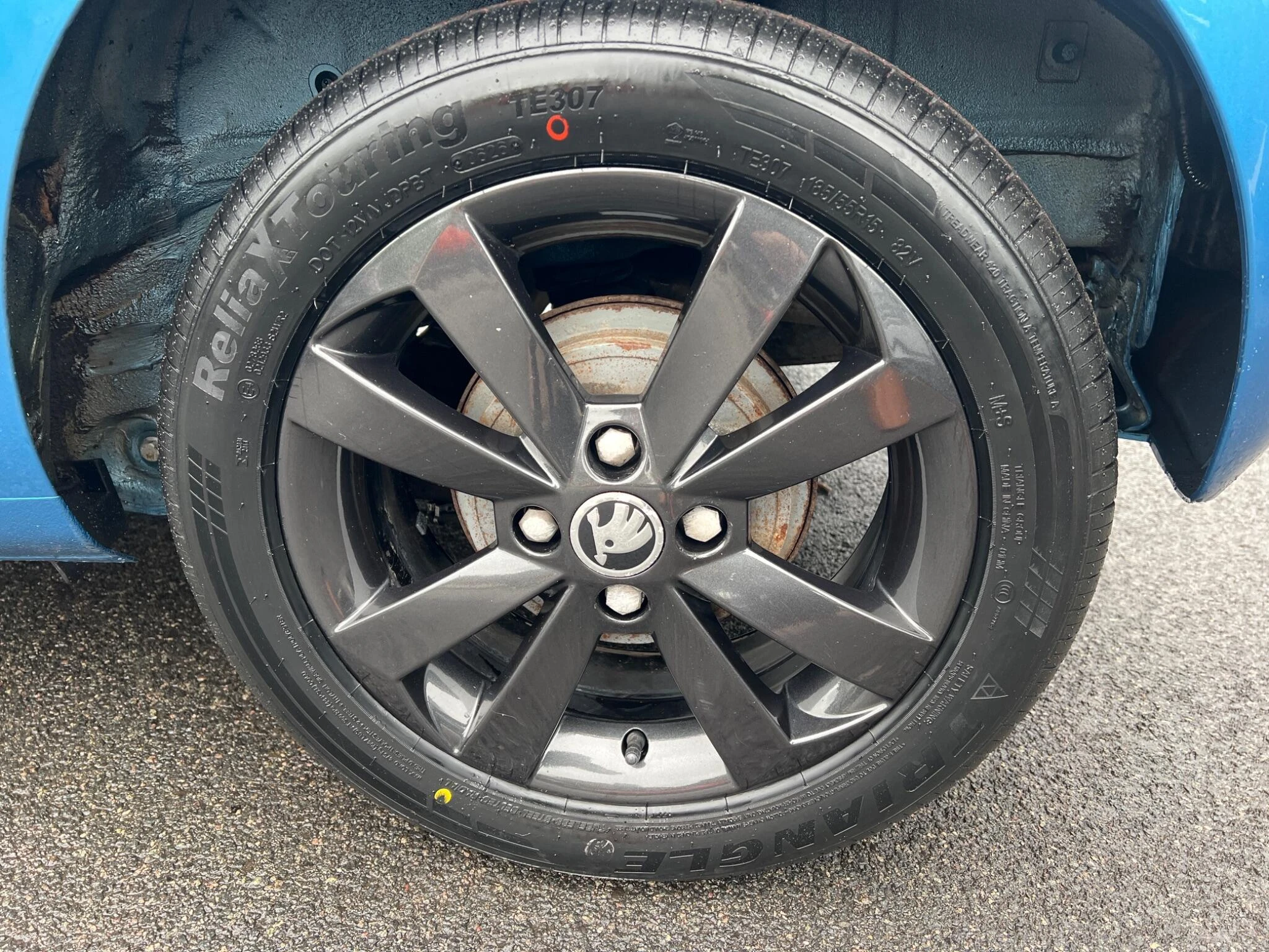 Vehicle image 37