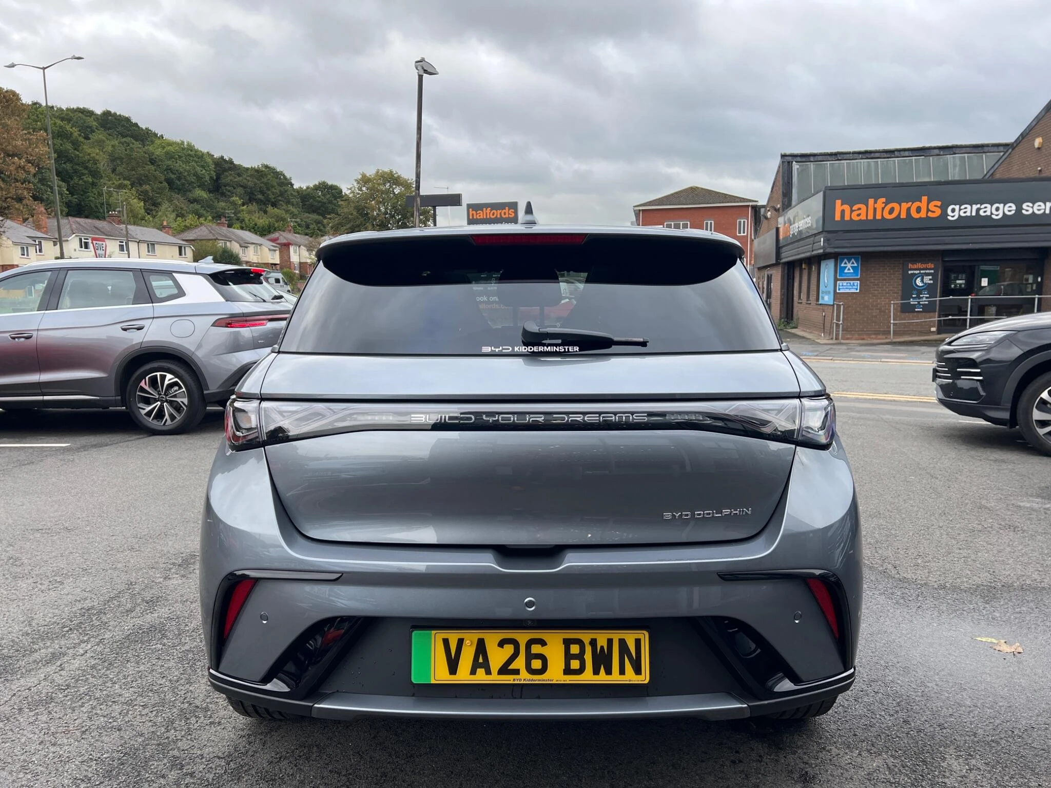 Vehicle image 9
