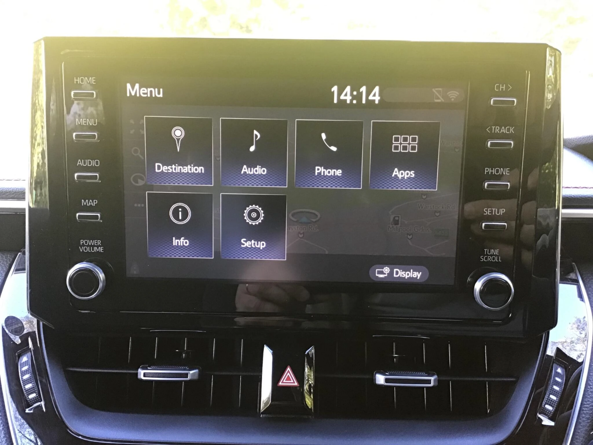 Vehicle image 24