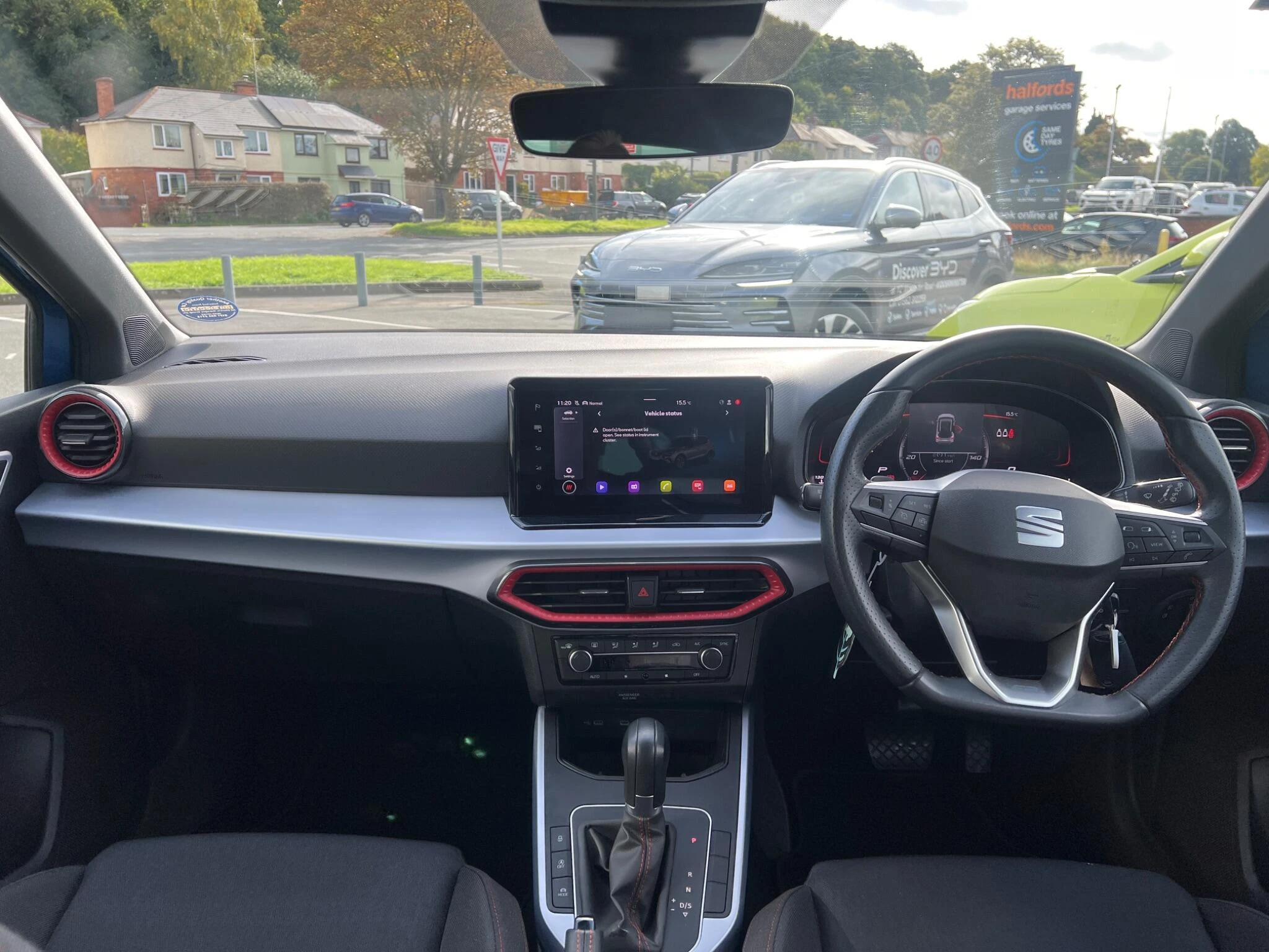 Vehicle image 15