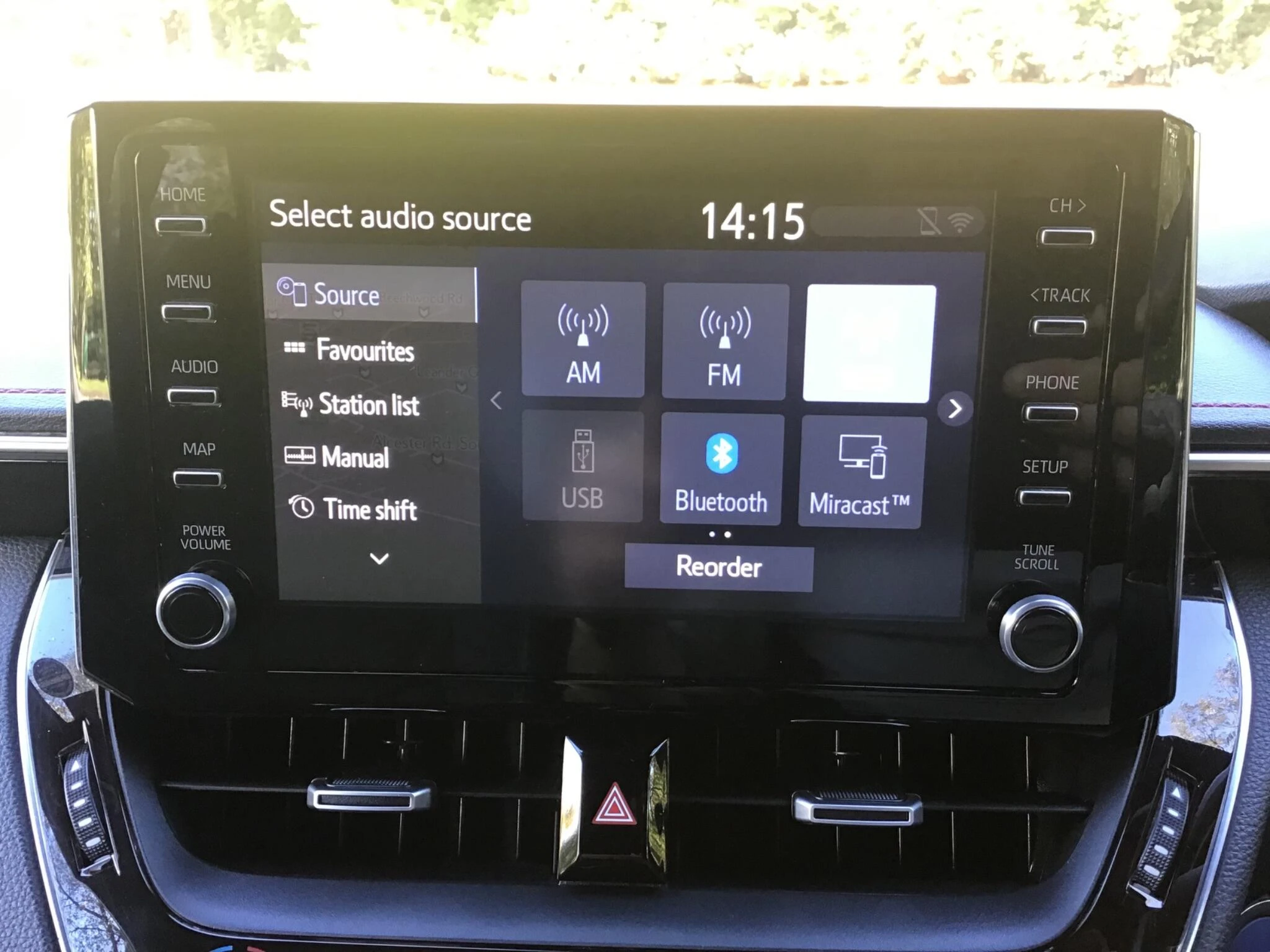 Vehicle image 25
