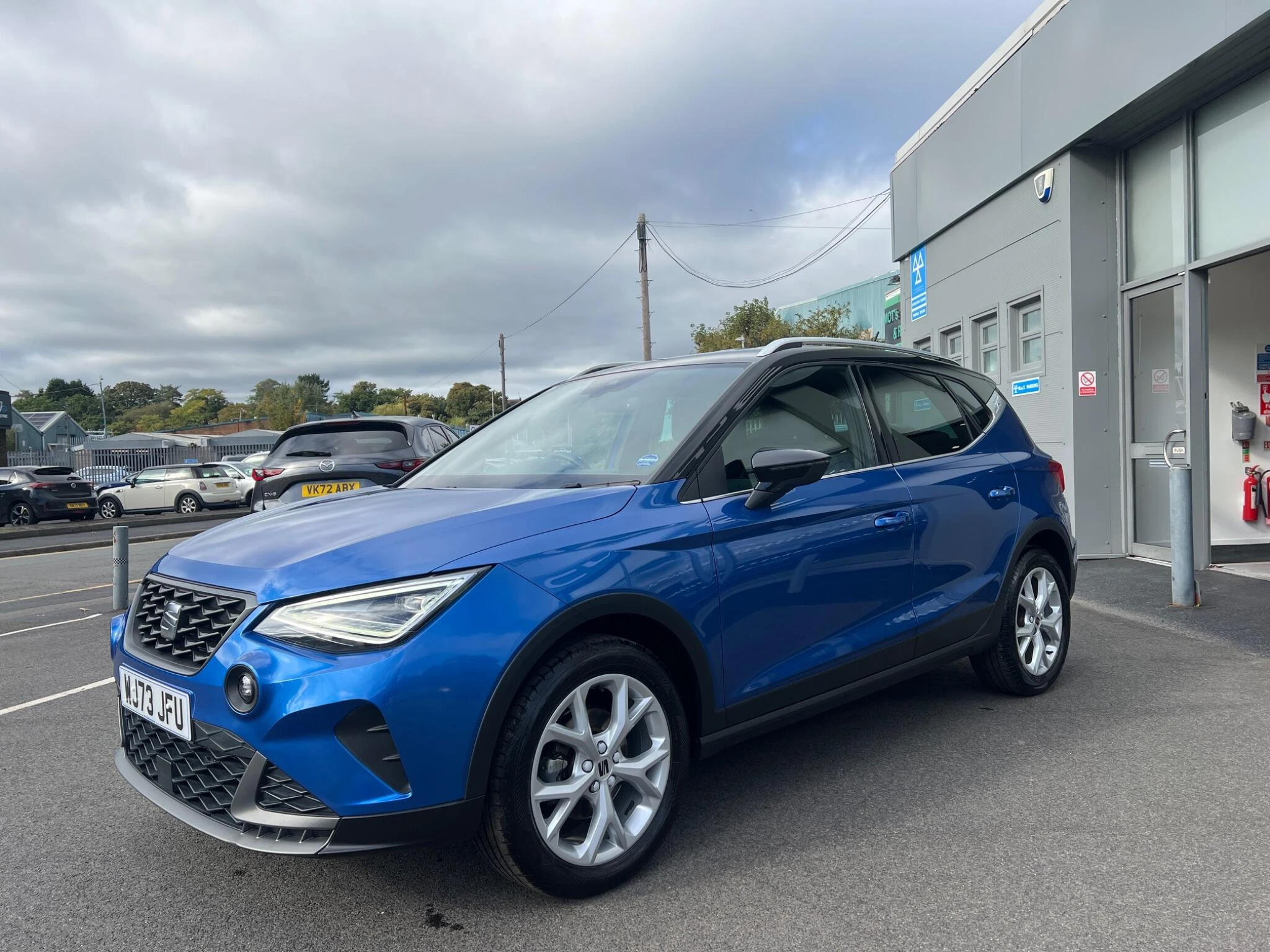 Vehicle image 9