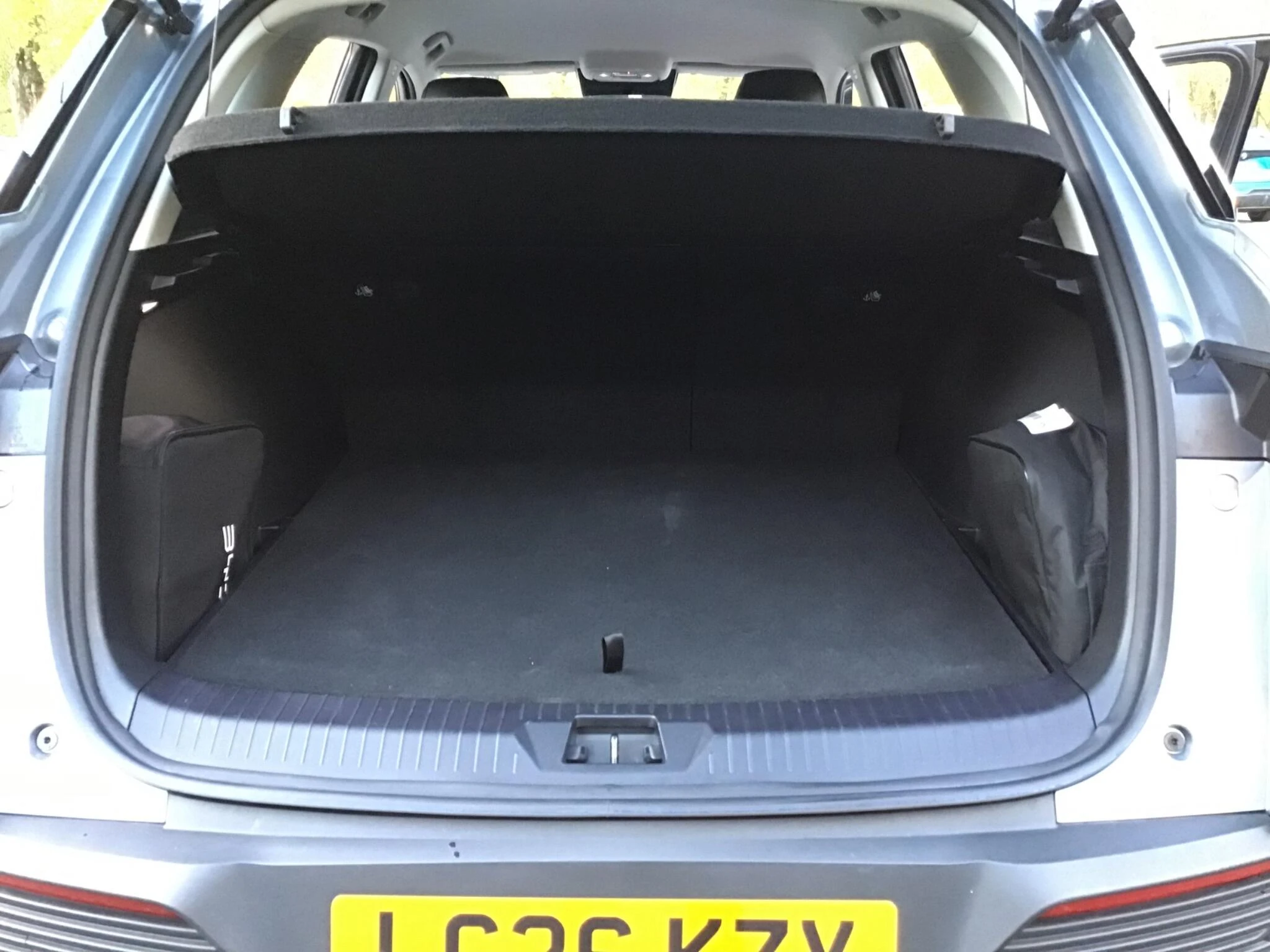 Vehicle image 22