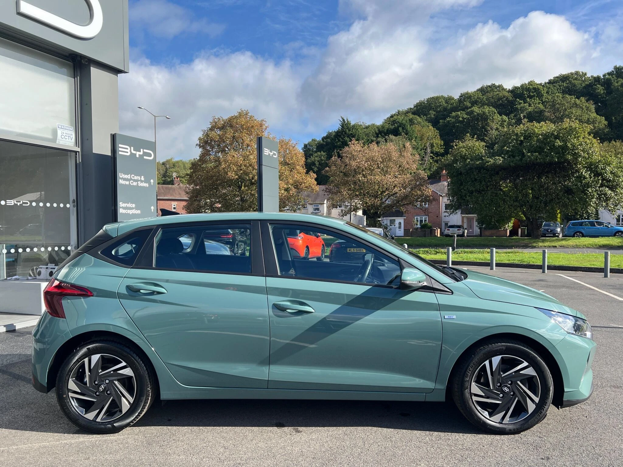Vehicle image 12