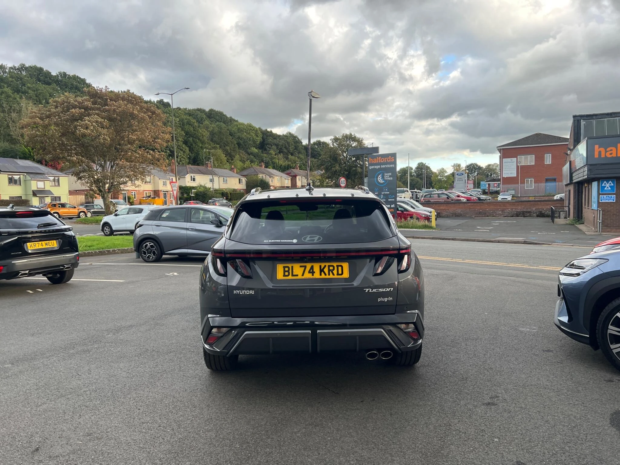 Vehicle image 11