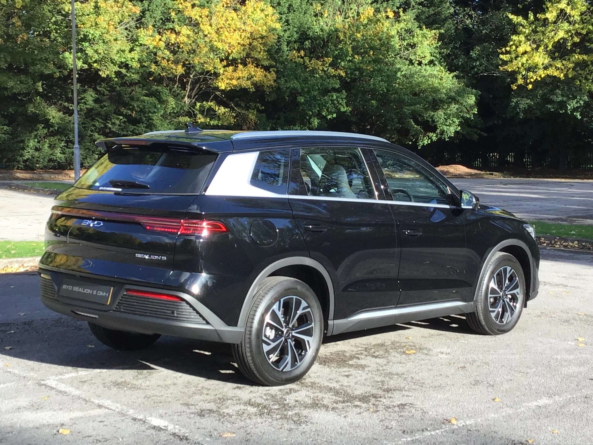 Vehicle image 3