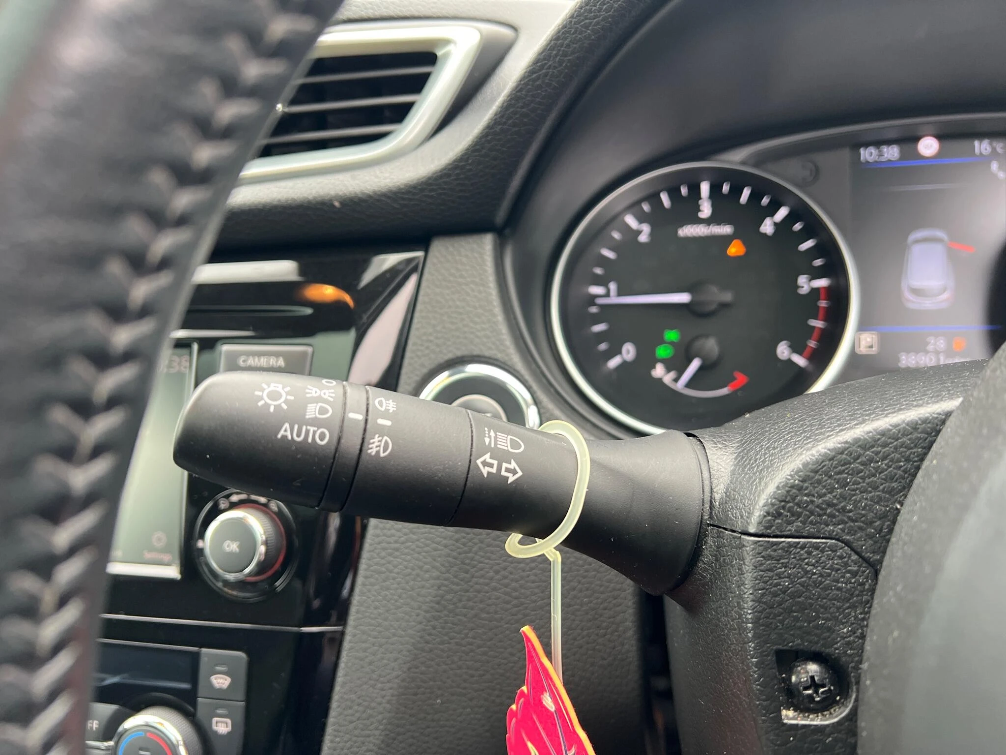 Vehicle image 35