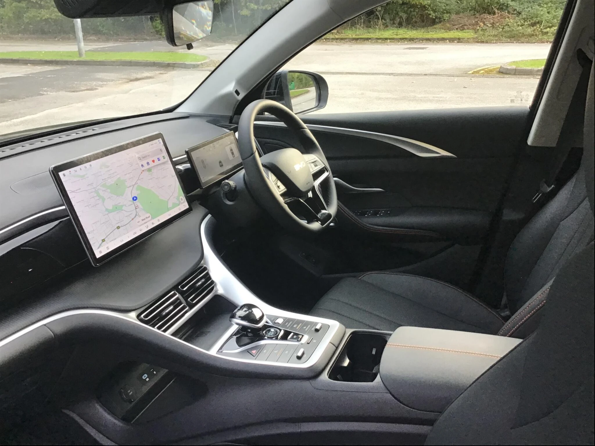Vehicle image 25