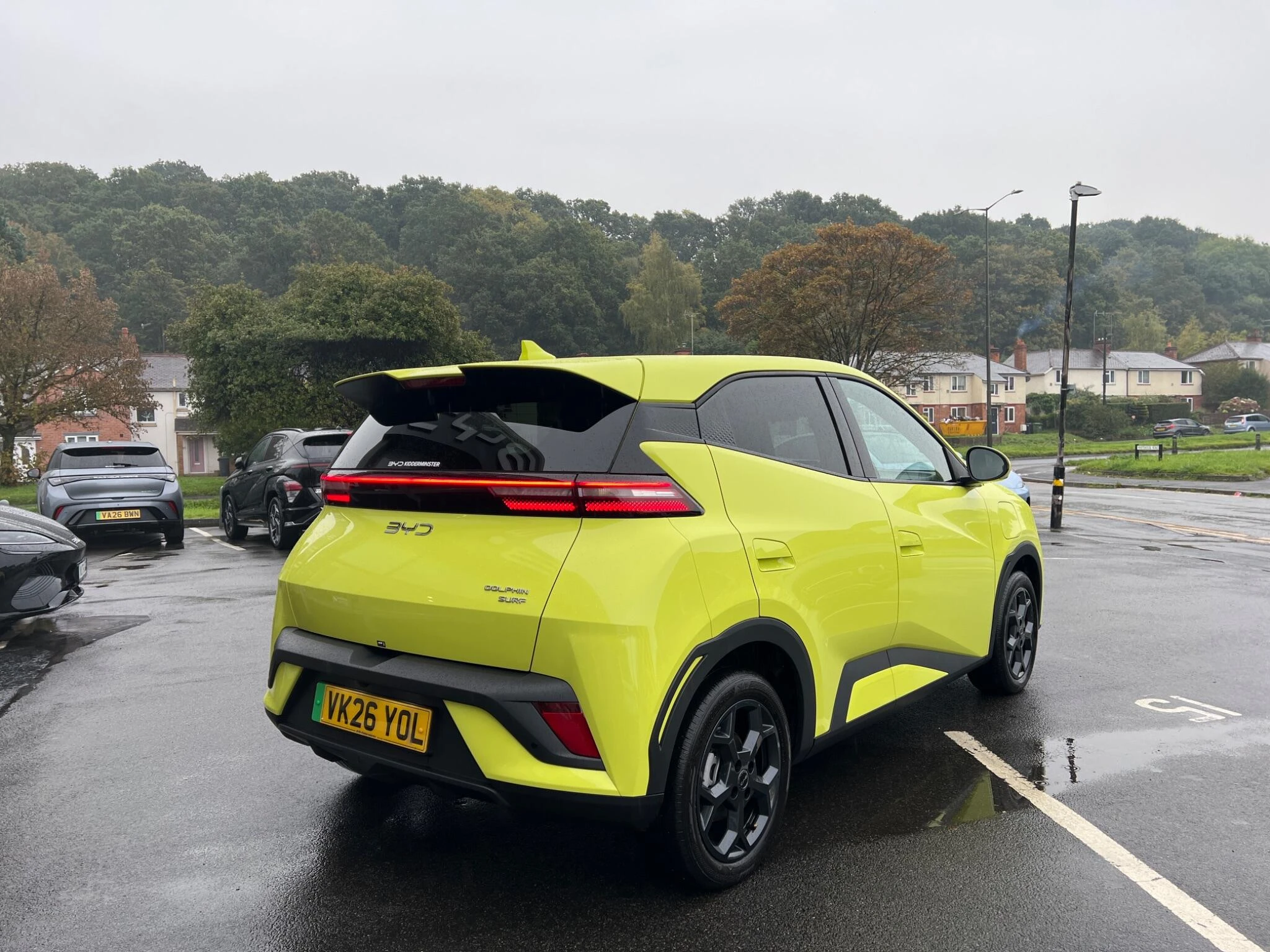 Vehicle image 16