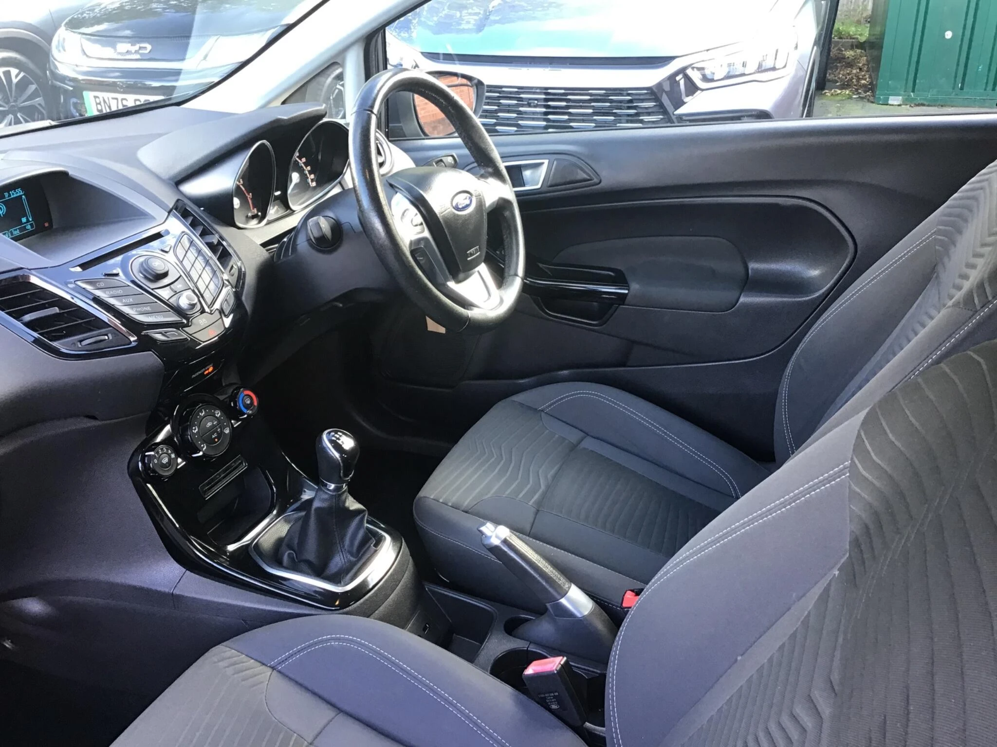 Vehicle image 19
