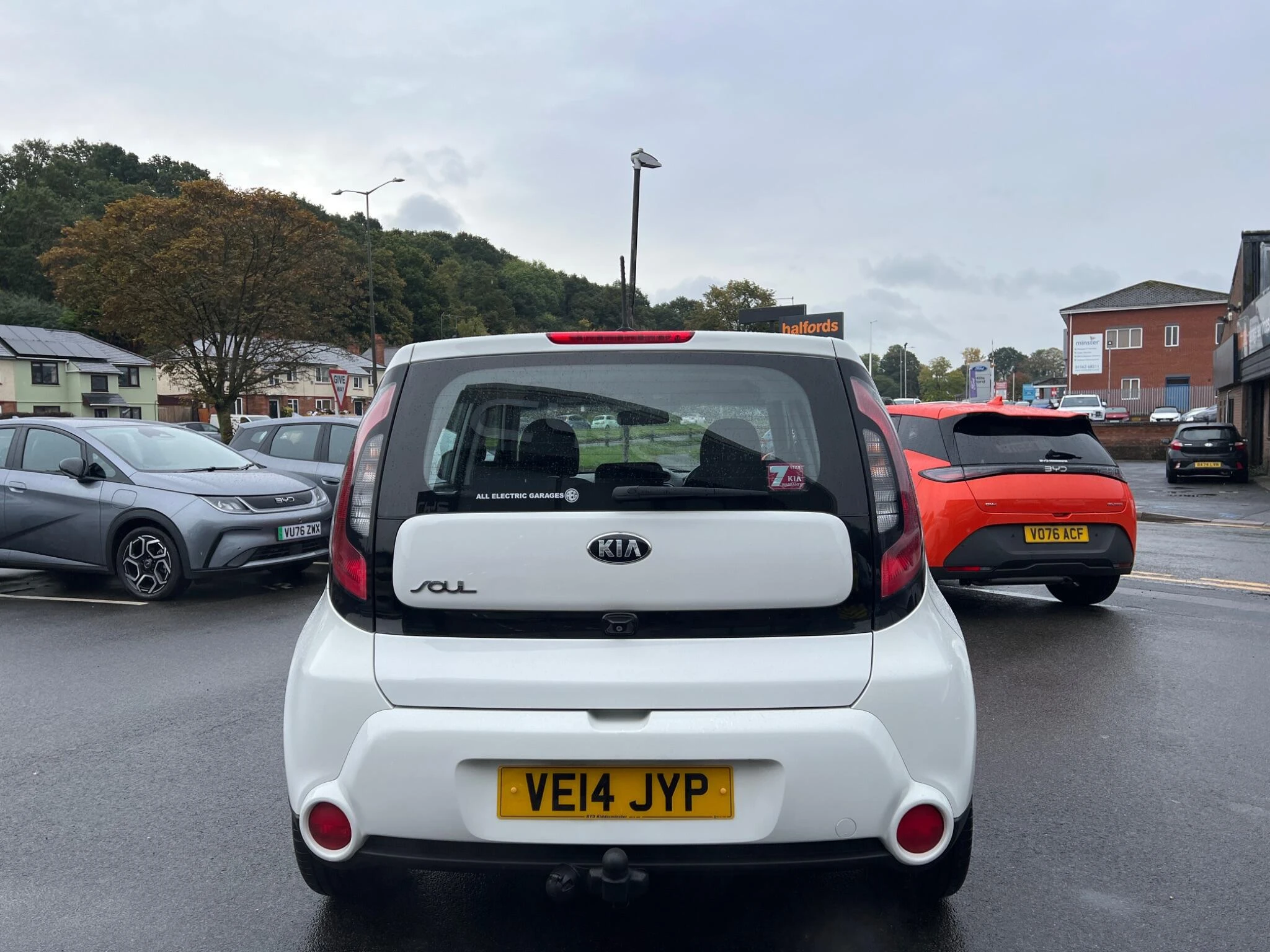 Vehicle image 11