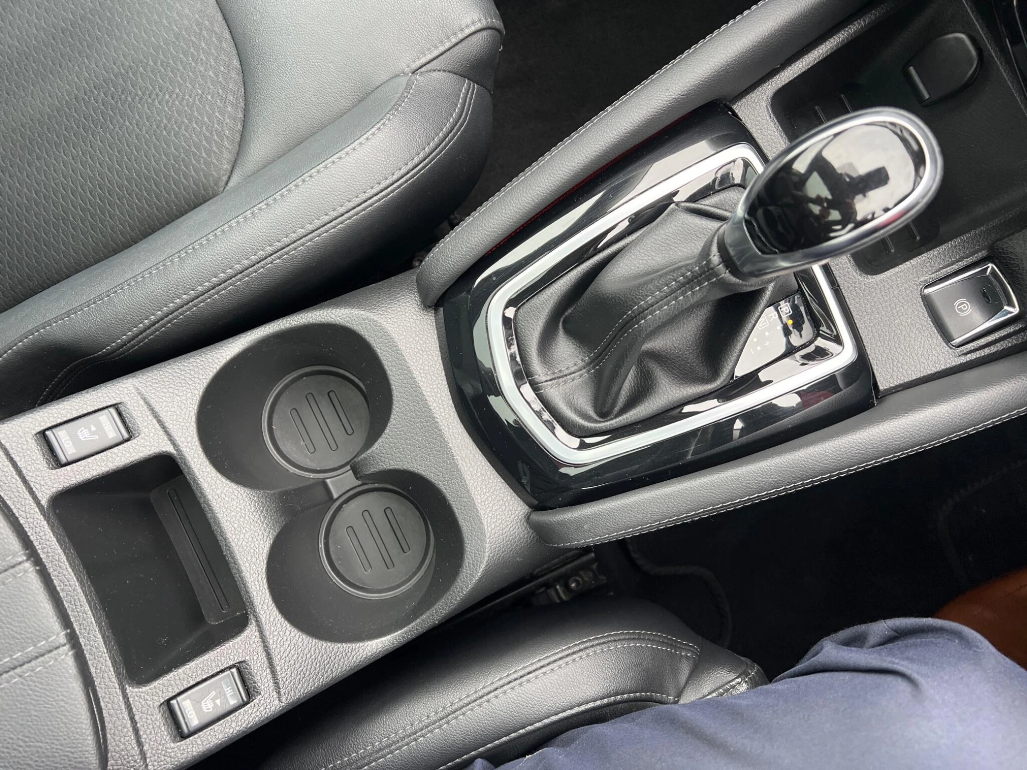 Vehicle image 22