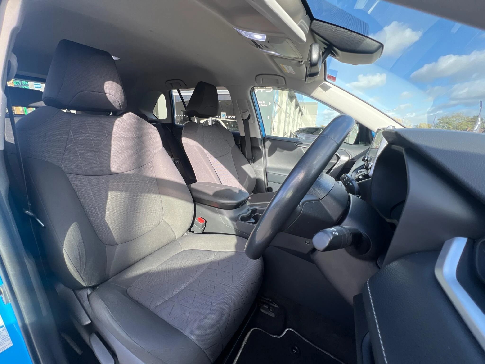 Vehicle image 22