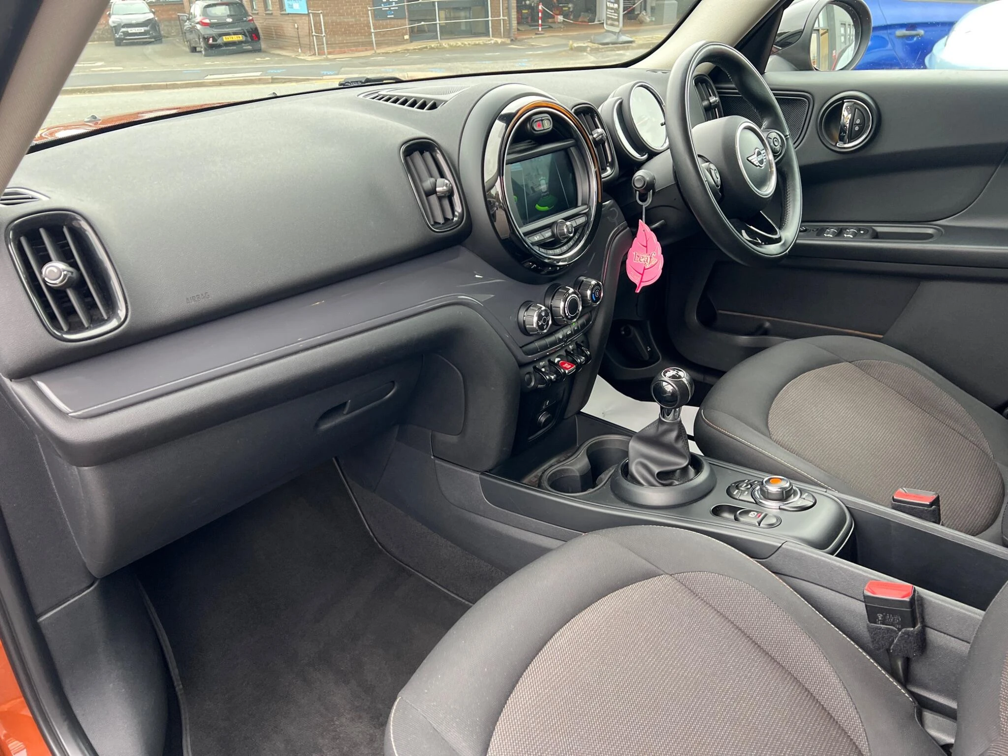 Vehicle image 15