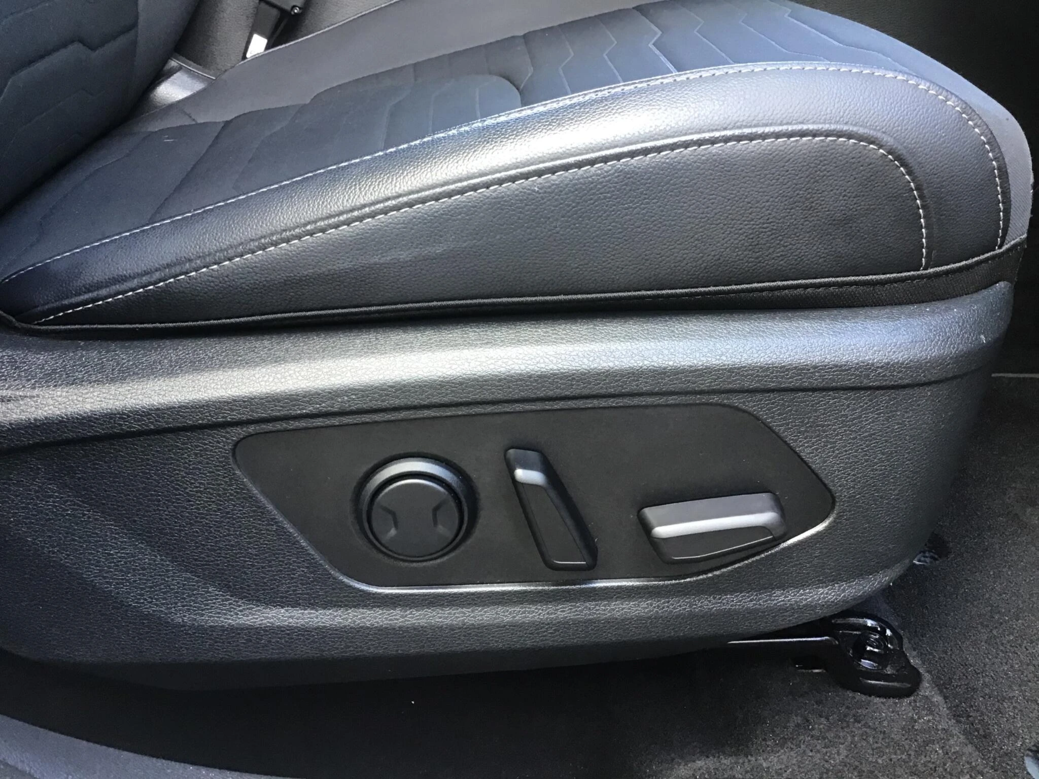 Vehicle image 41
