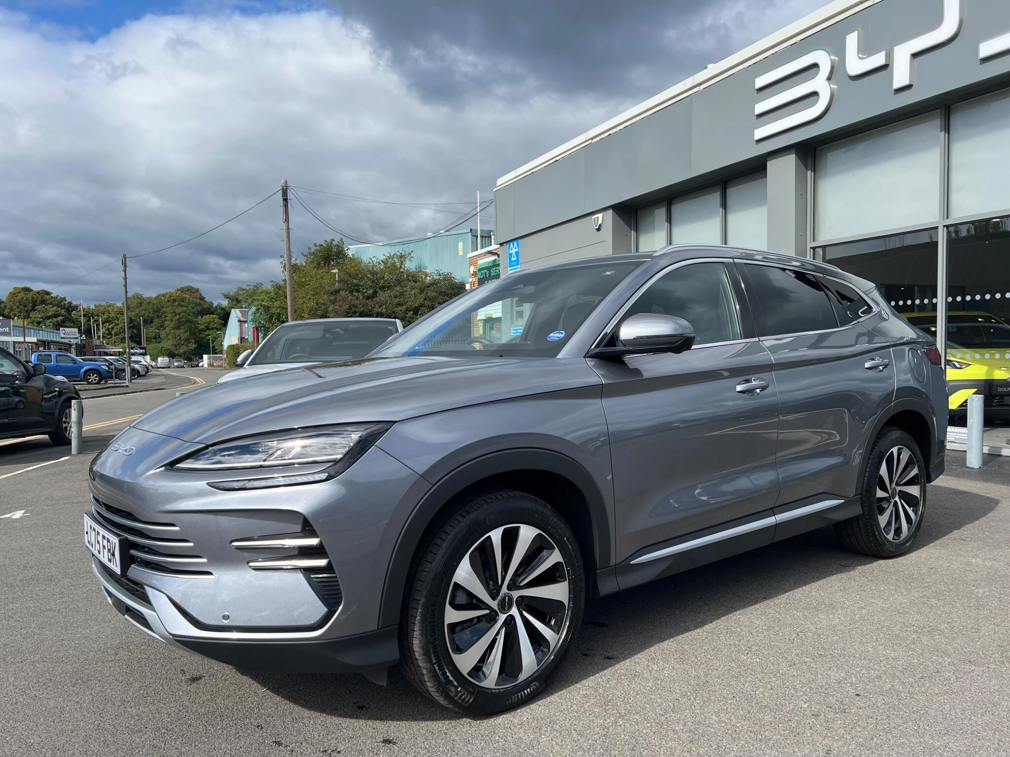 Vehicle image 7