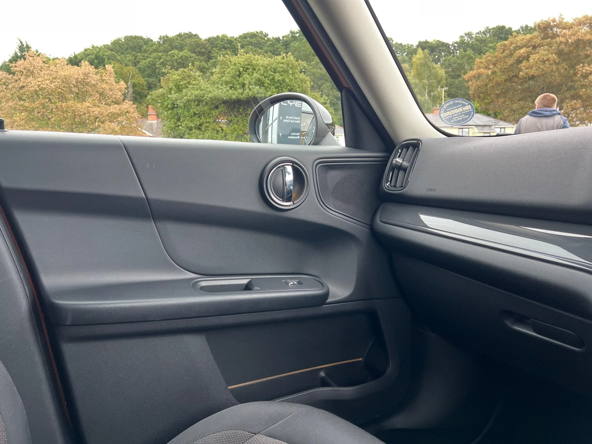 Vehicle image 21