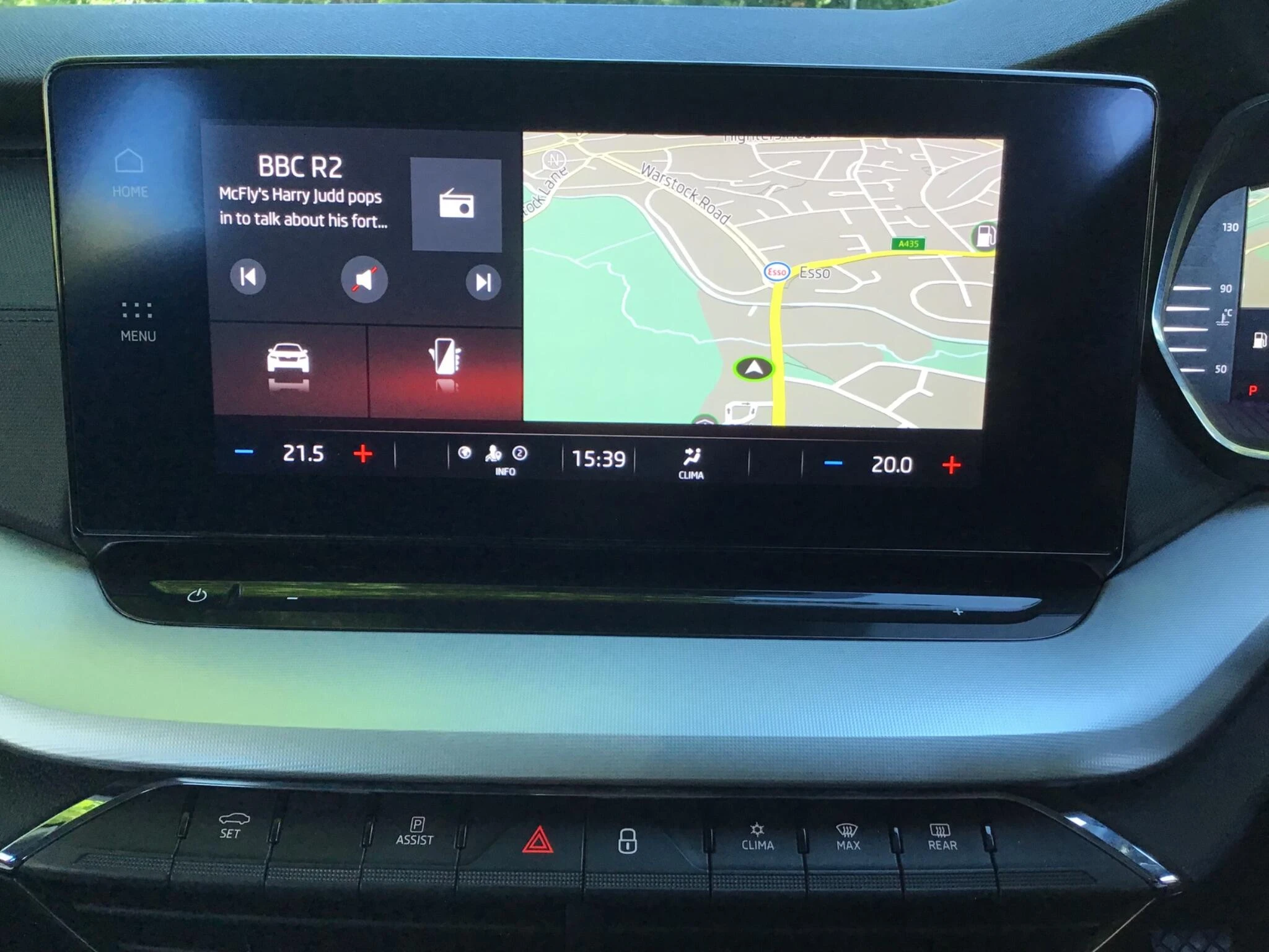 Vehicle image 14
