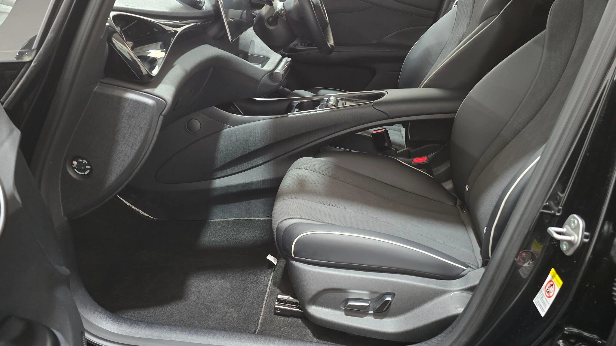 Vehicle image 36