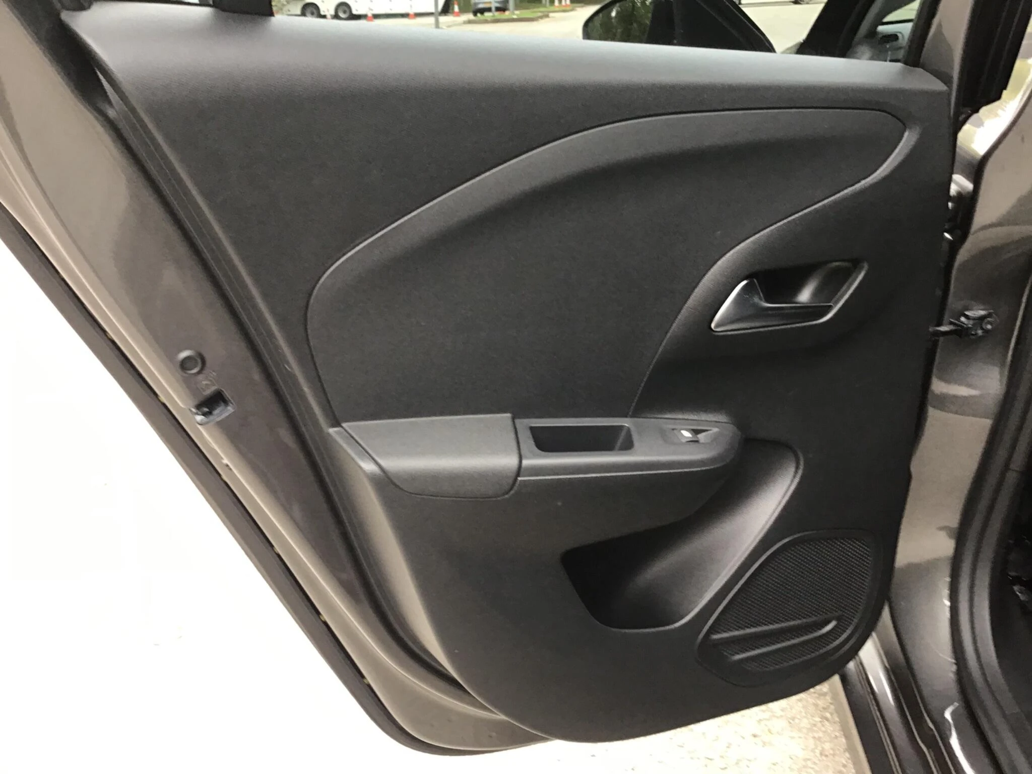 Vehicle image 24