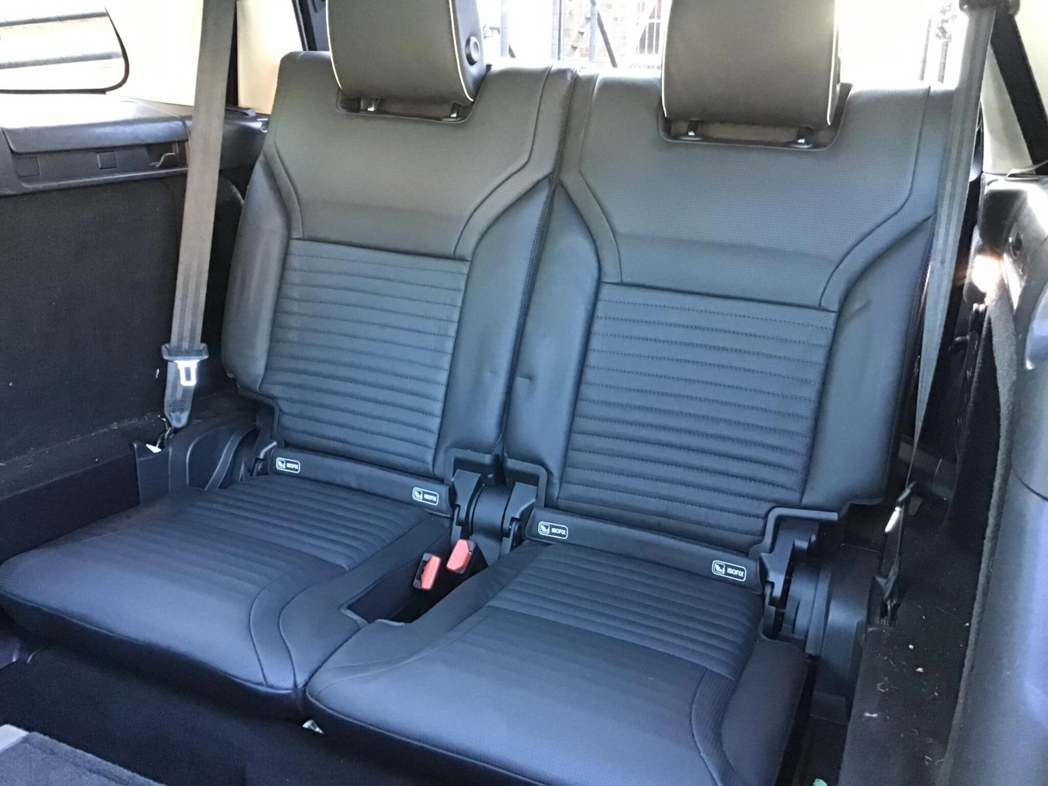Vehicle image 32