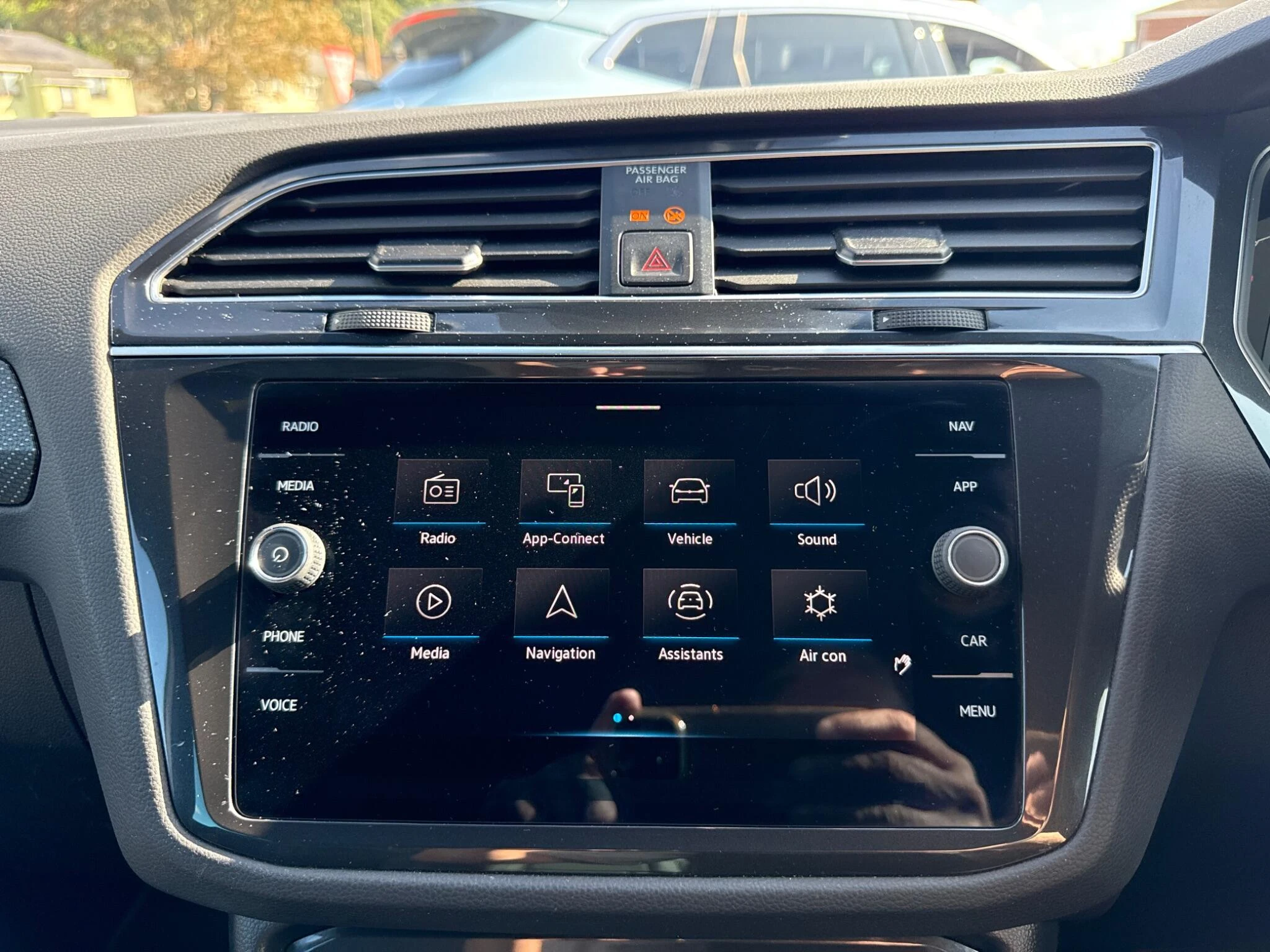 Vehicle image 32