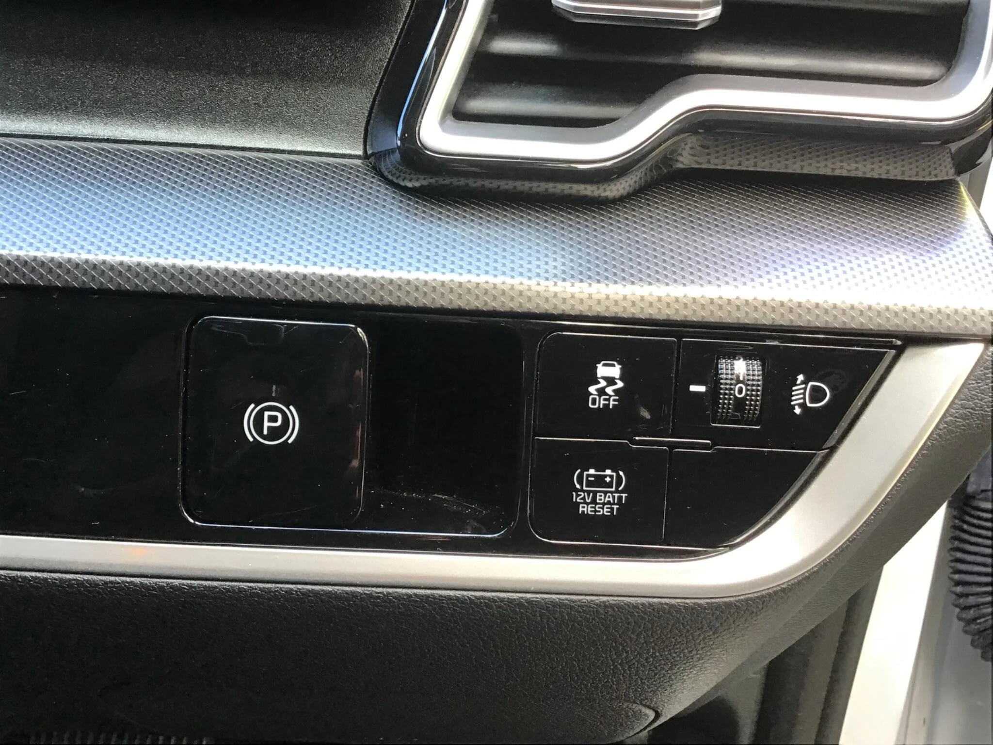 Vehicle image 42