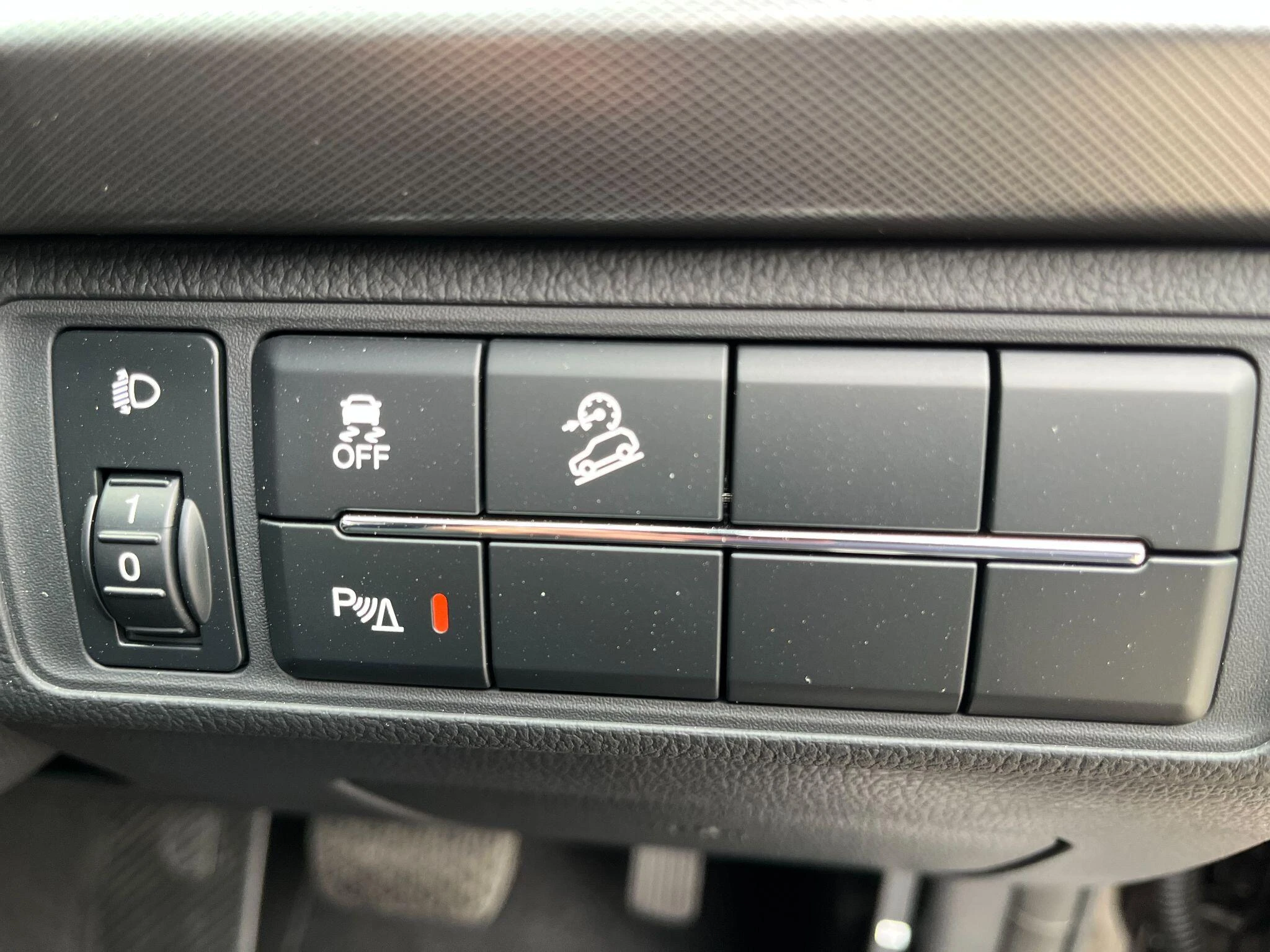 Vehicle image 24