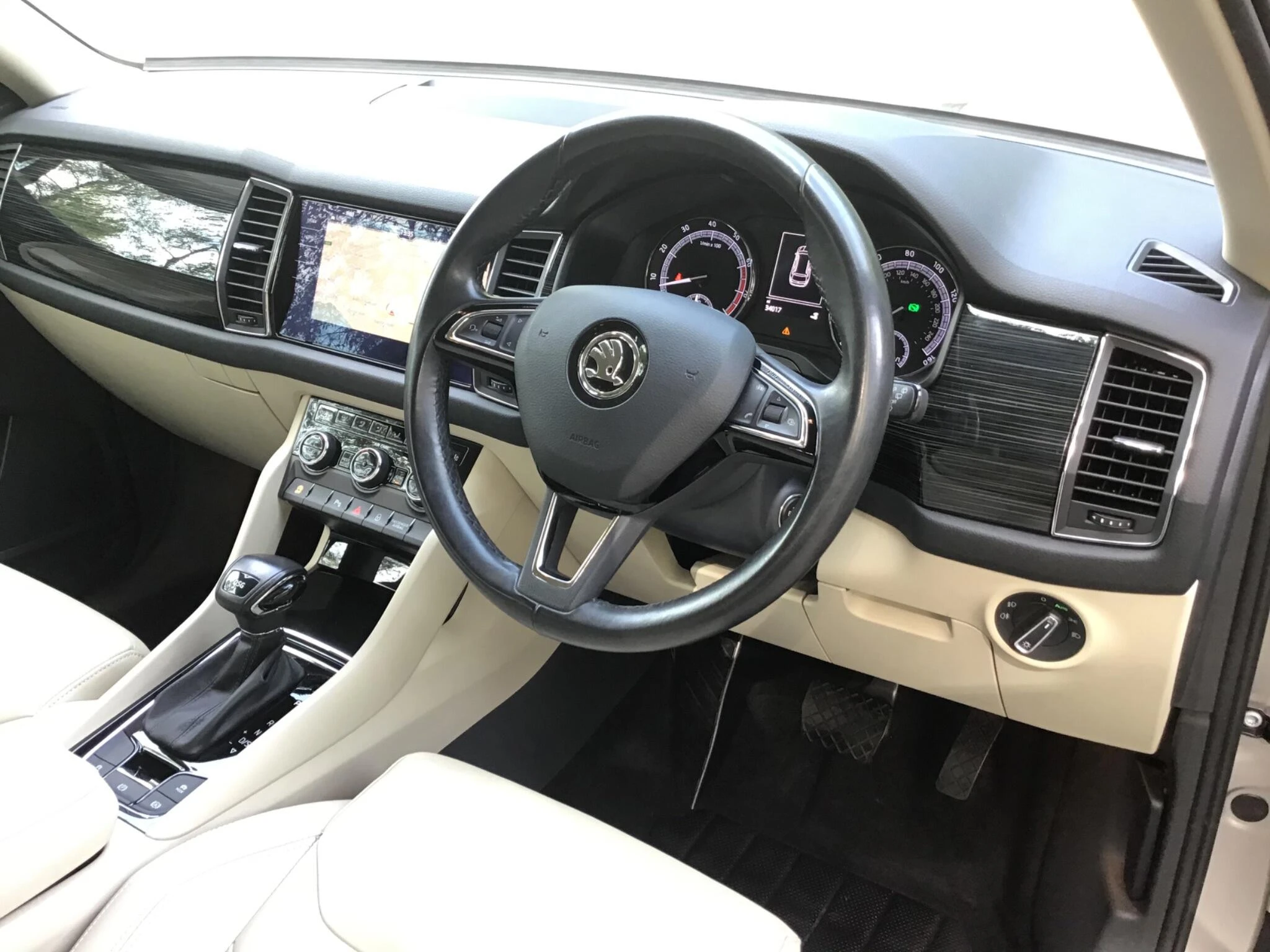 Vehicle image 36