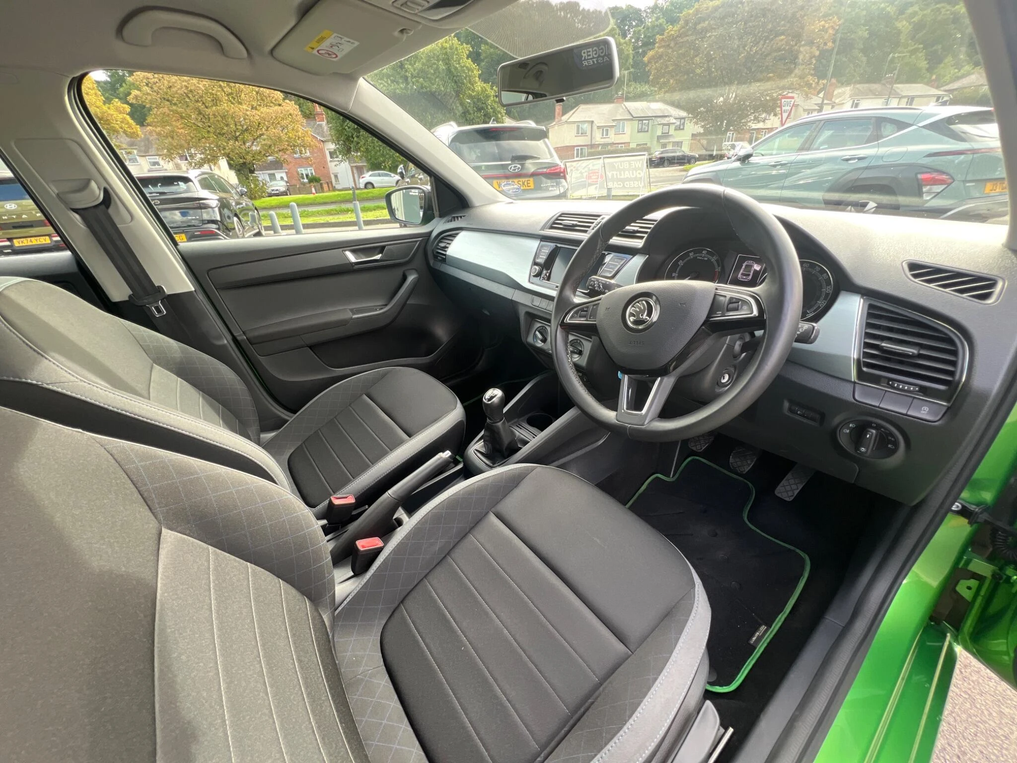 Vehicle image 22