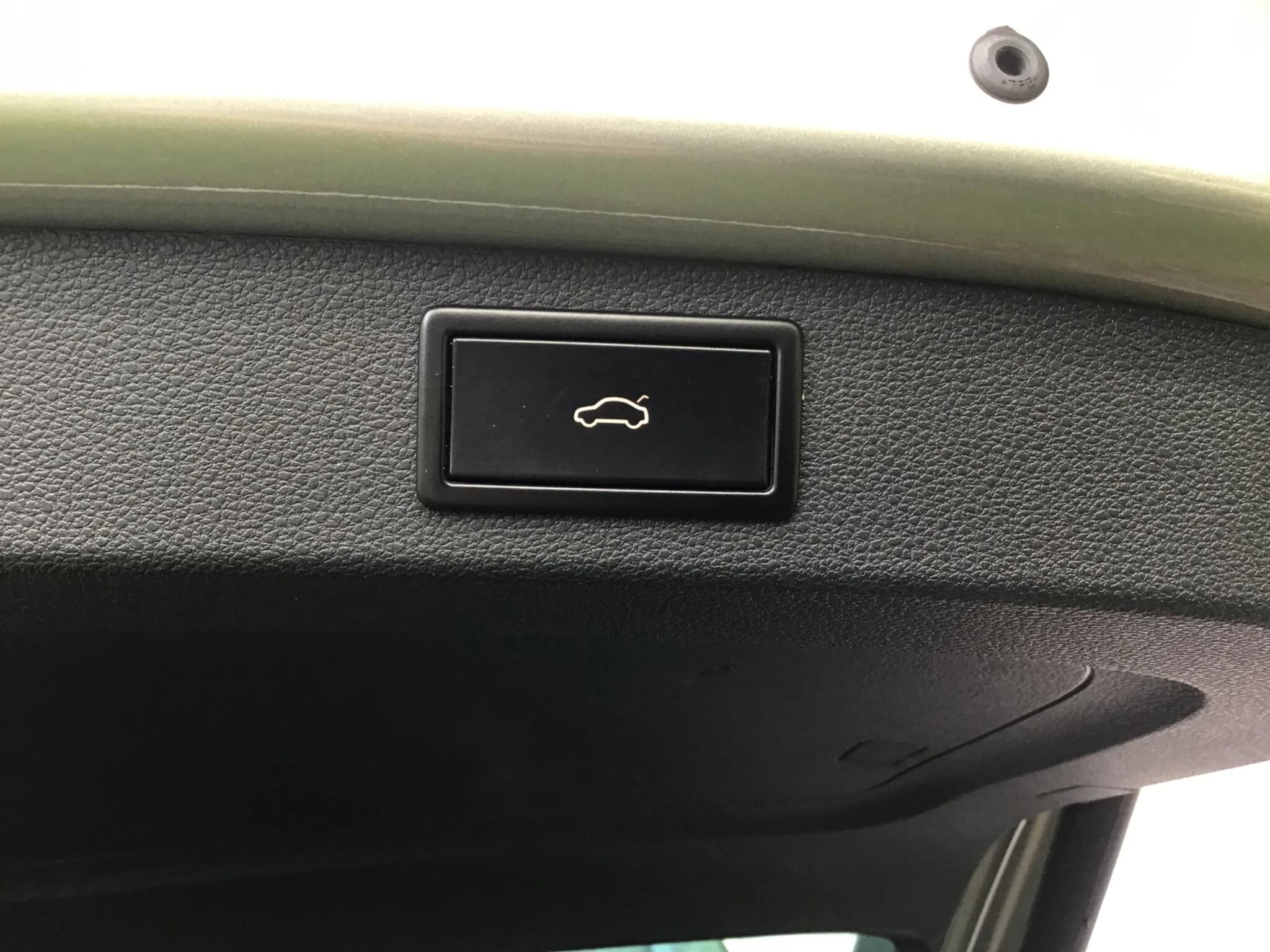 Vehicle image 29