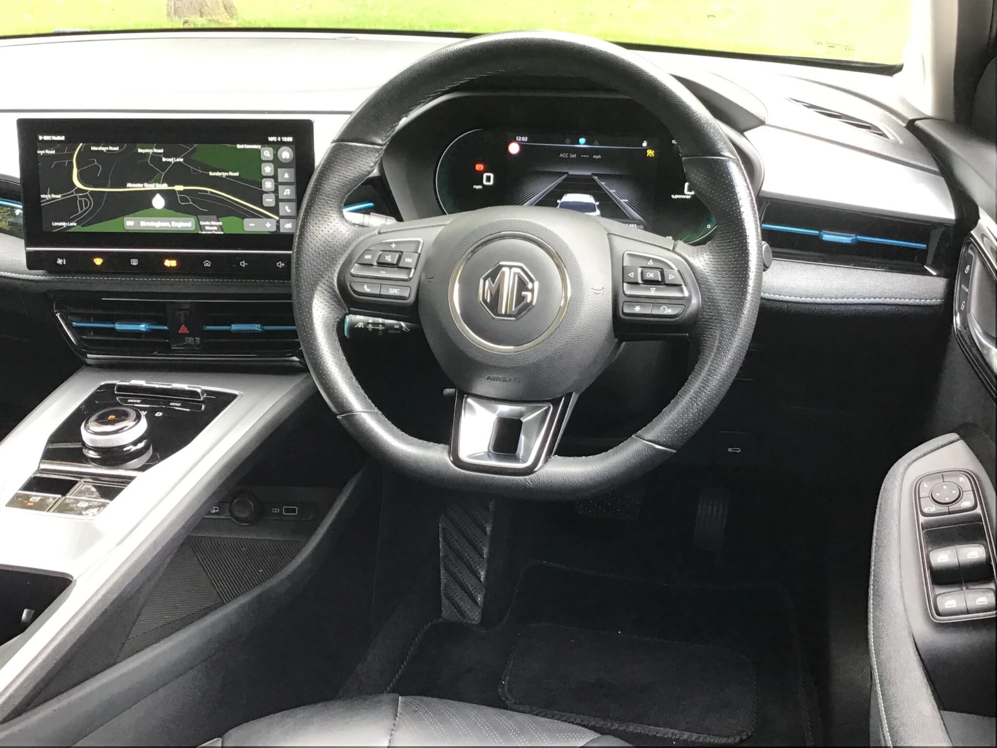 Vehicle image 35