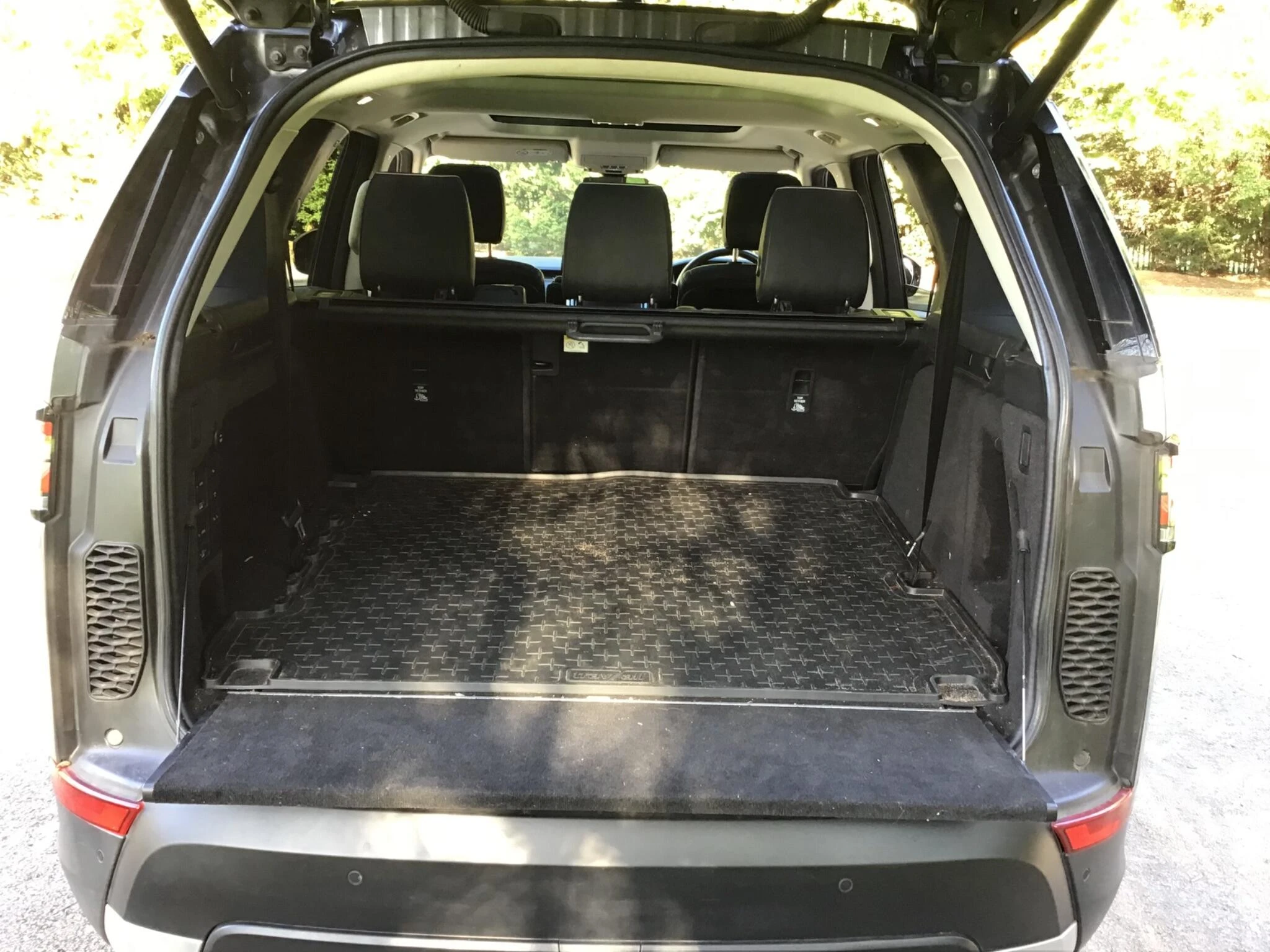 Vehicle image 35