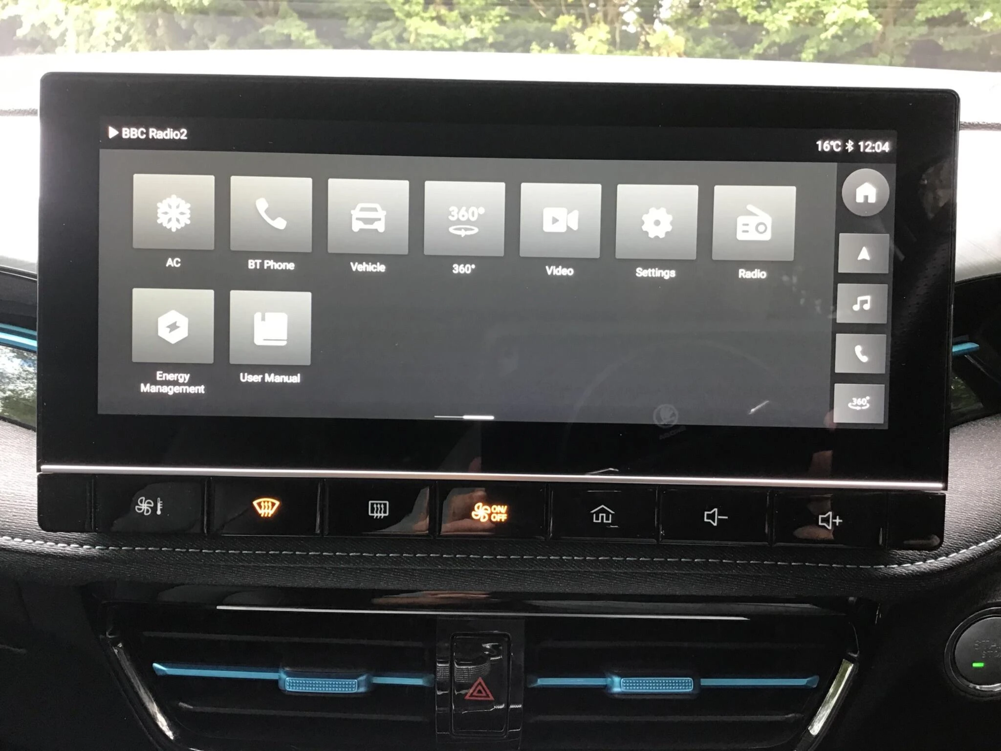 Vehicle image 21