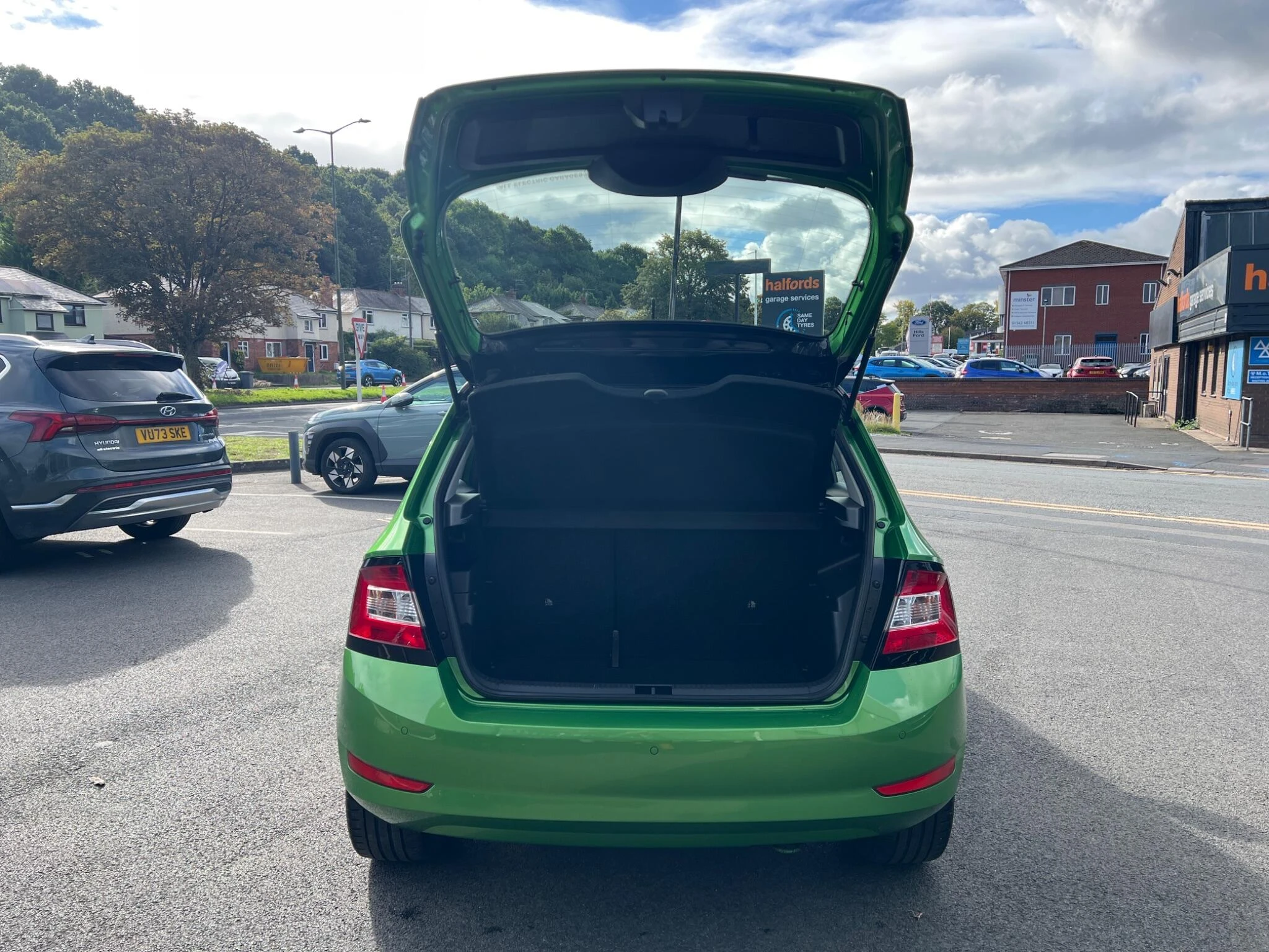 Vehicle image 40