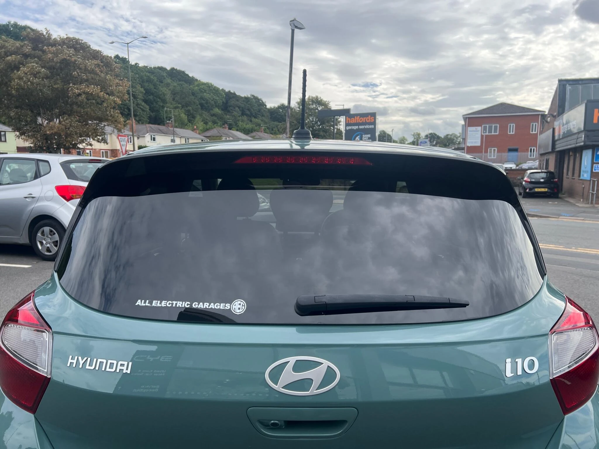 Vehicle image 47