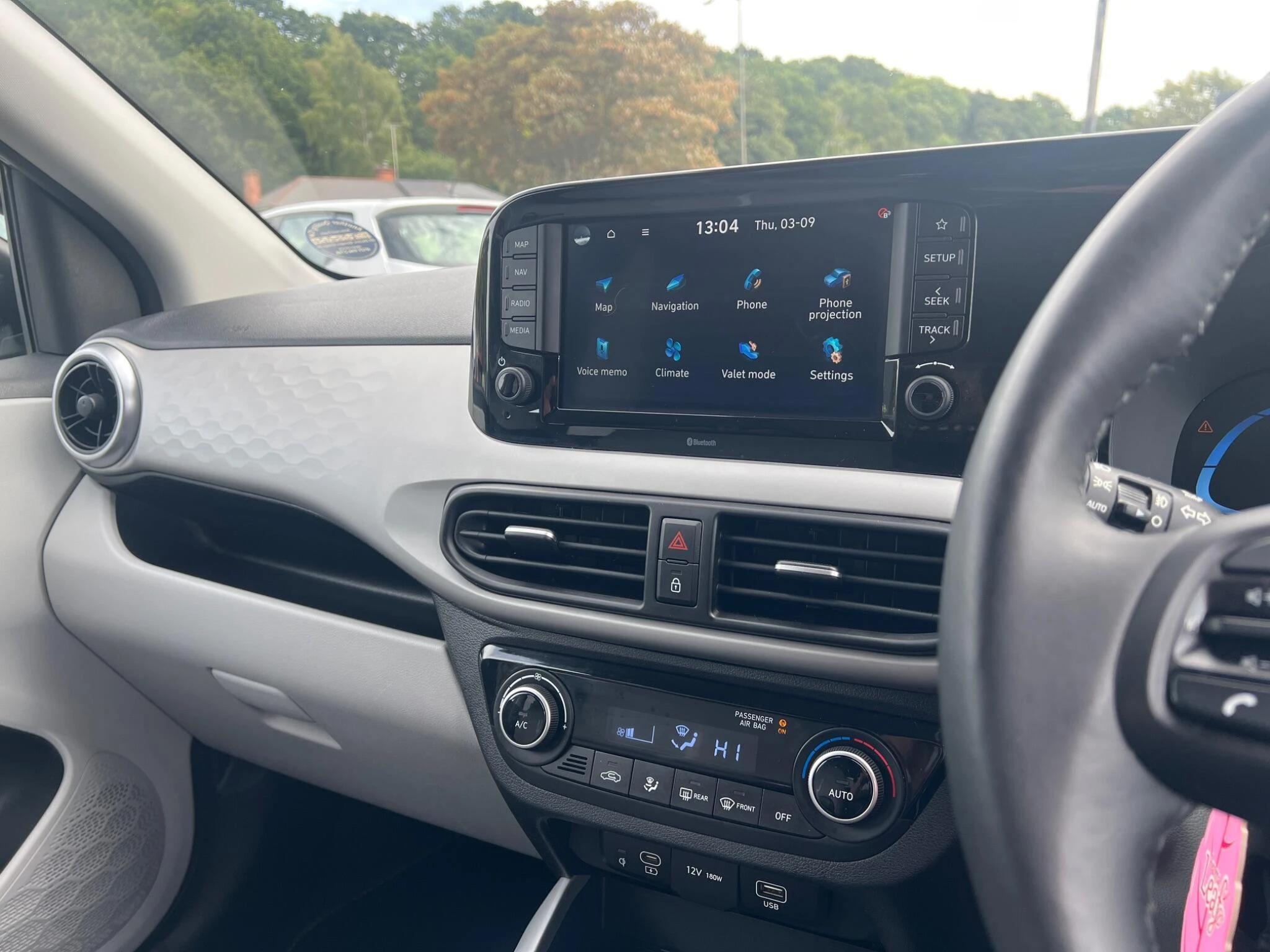 Vehicle image 20