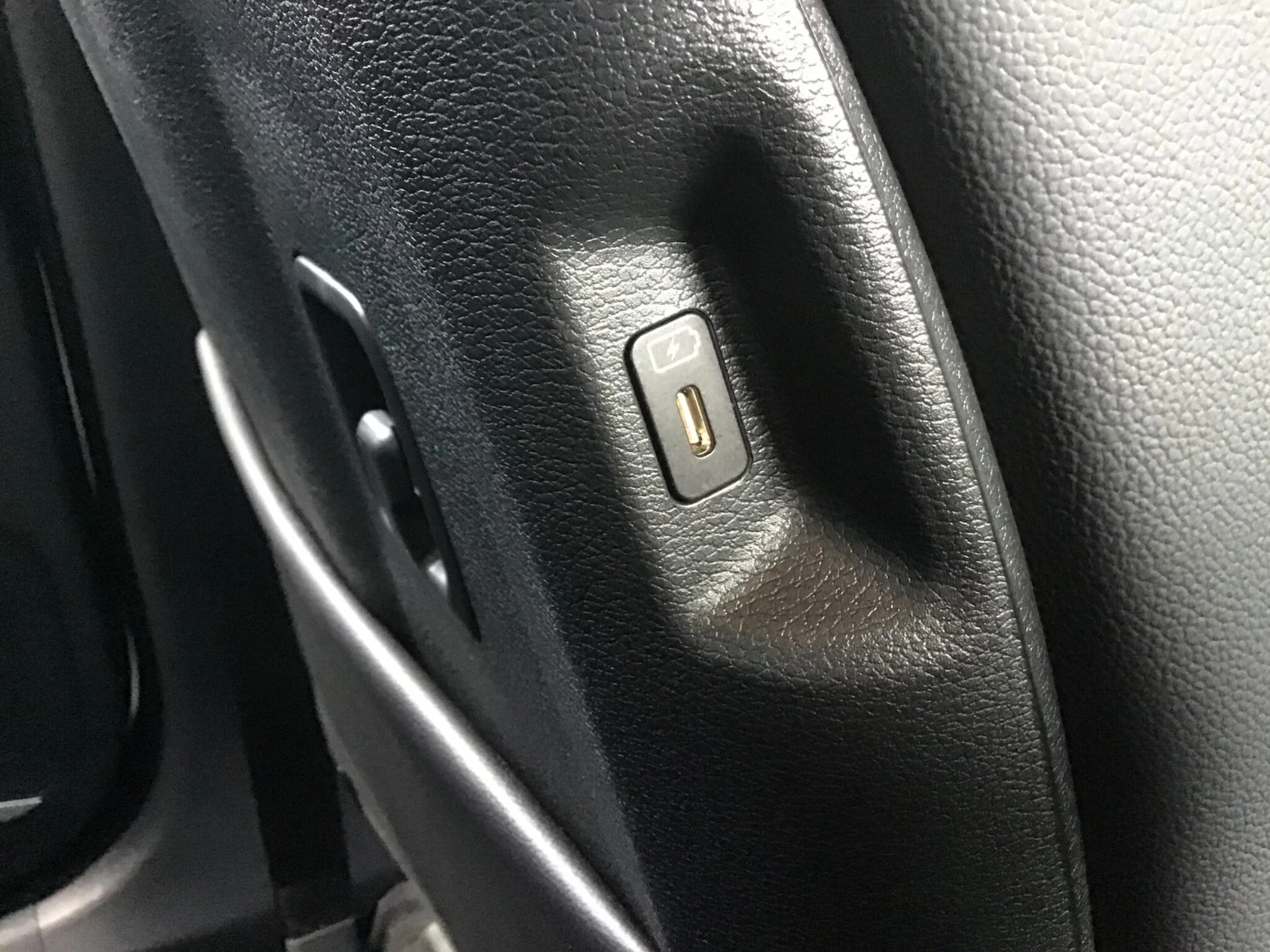 Vehicle image 36