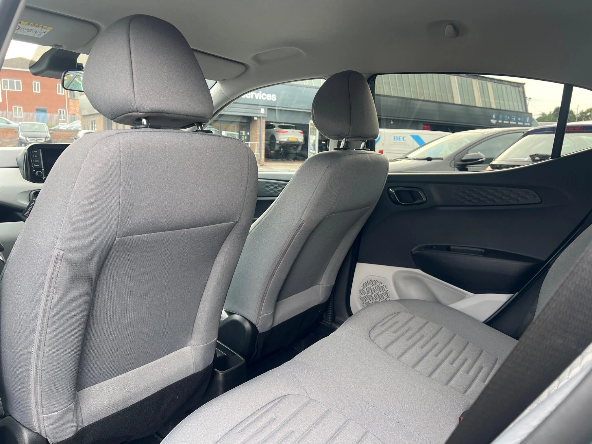 Vehicle image 23