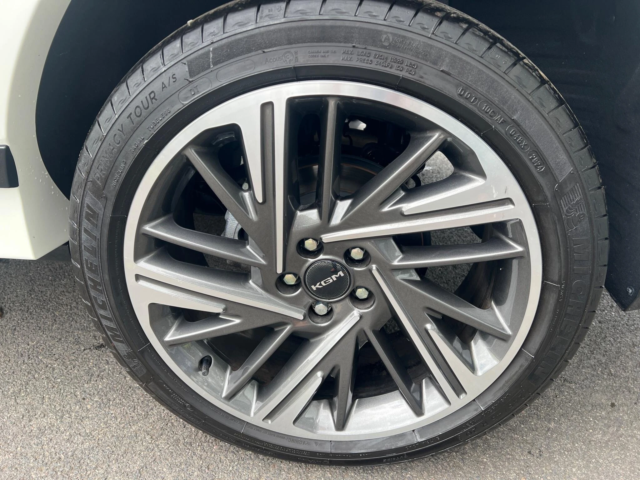 Vehicle image 36