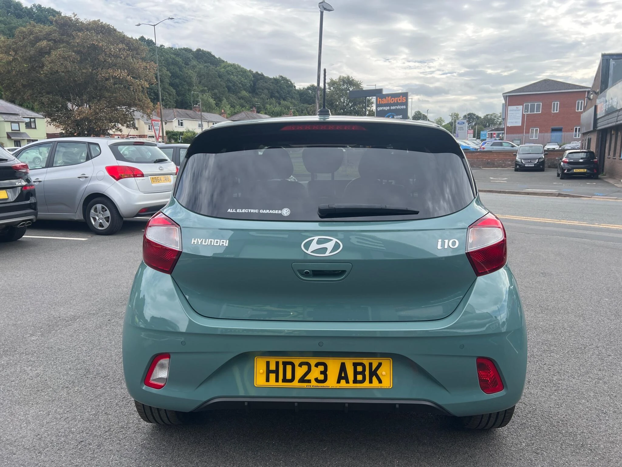 Vehicle image 11