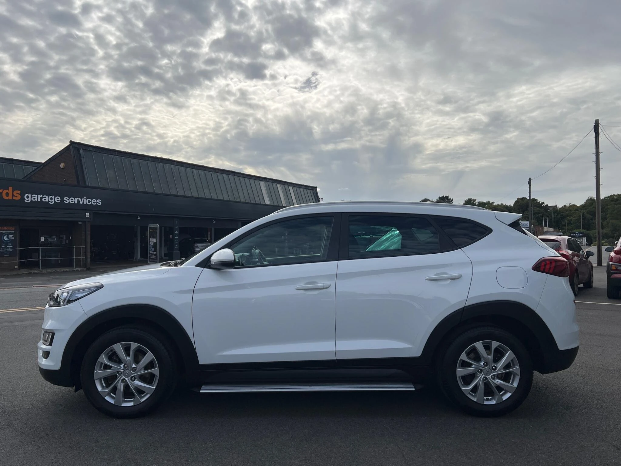 Vehicle image 9