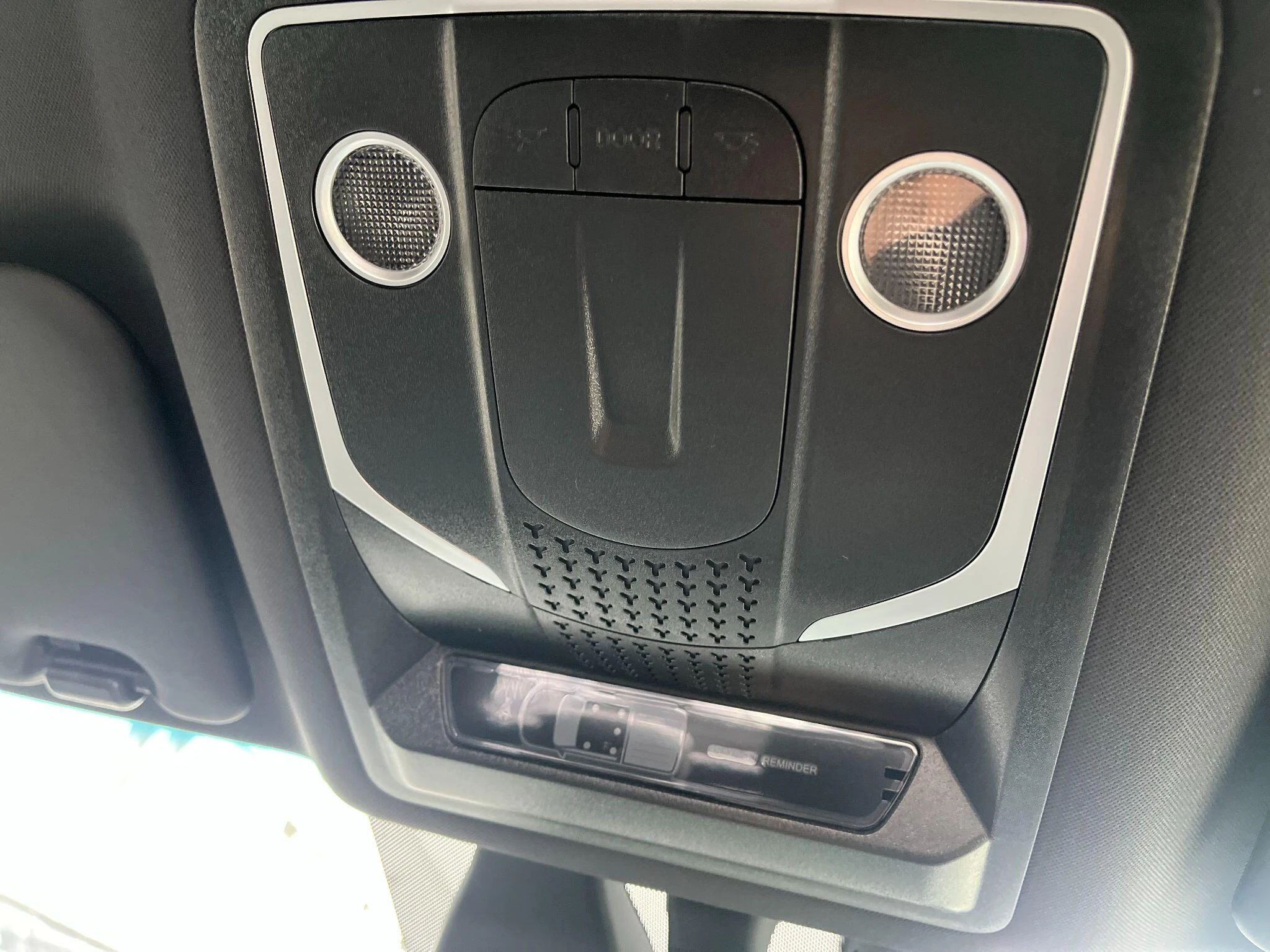 Vehicle image 40