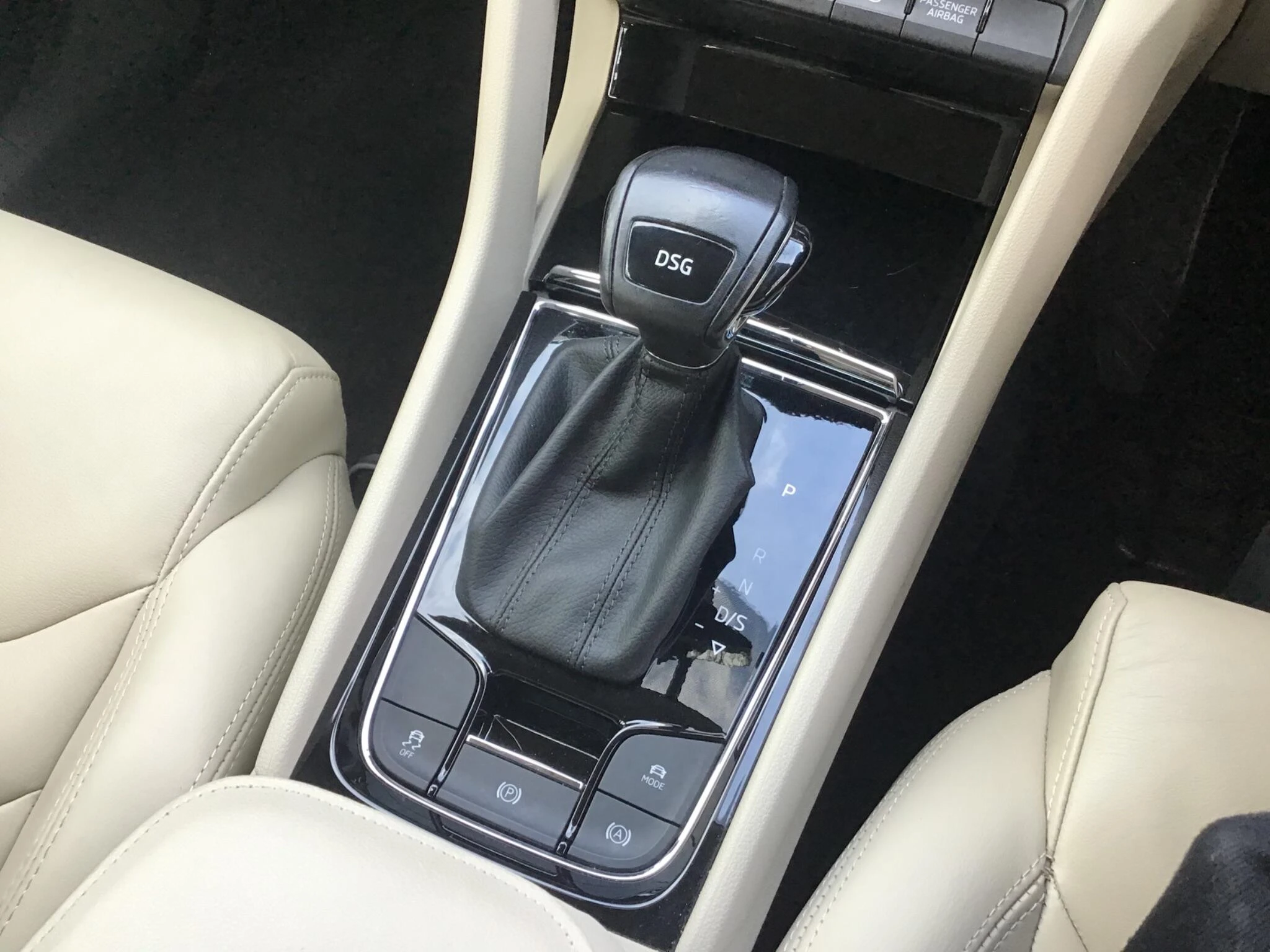 Vehicle image 40