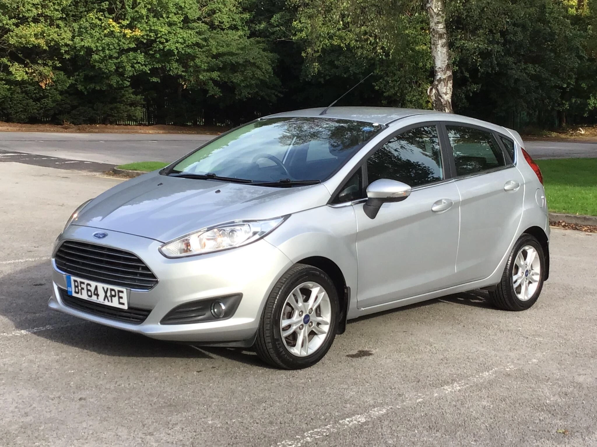Vehicle image 7