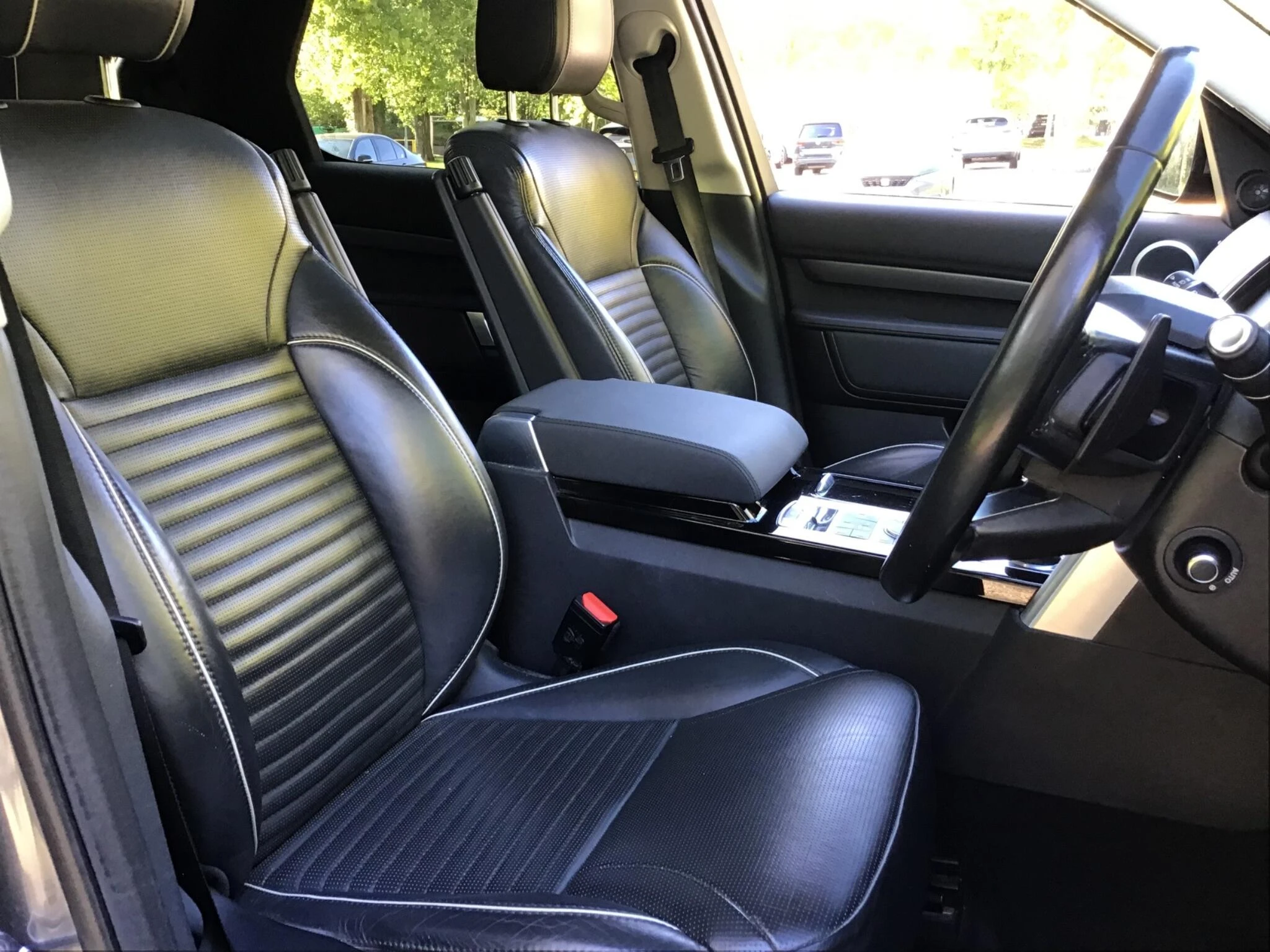Vehicle image 42