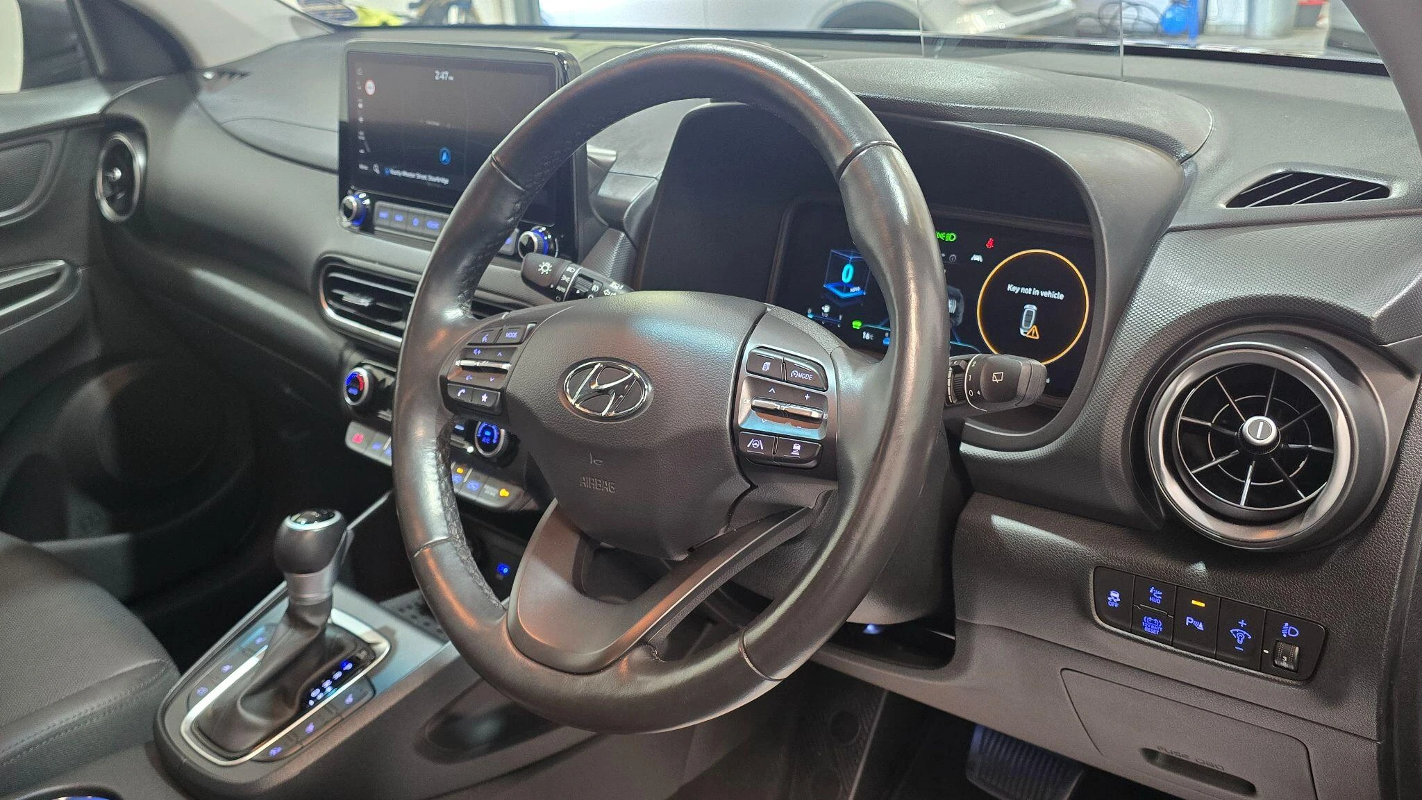 Vehicle image 21