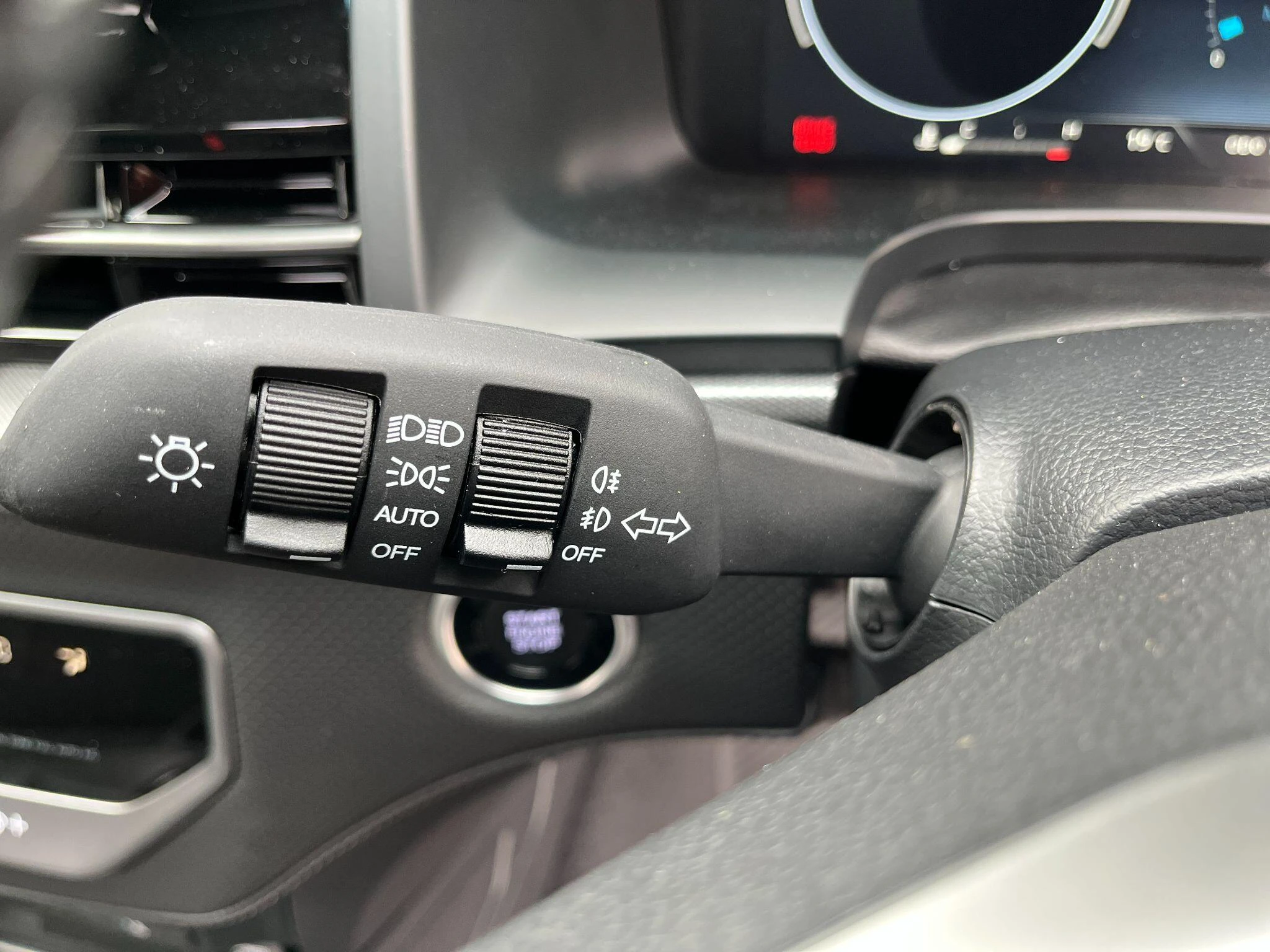 Vehicle image 28